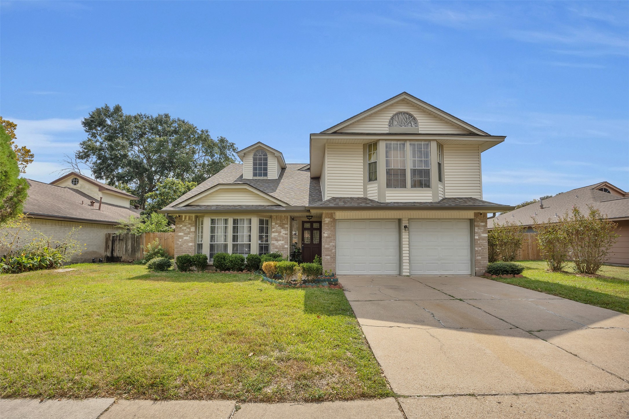 Listing photo 2
