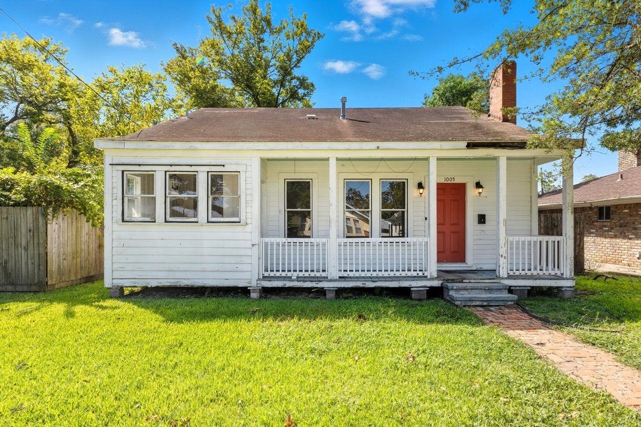 Listing photo 1