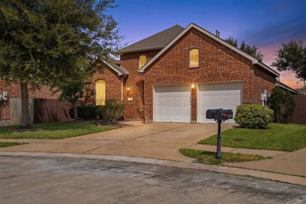 Listing photo 1