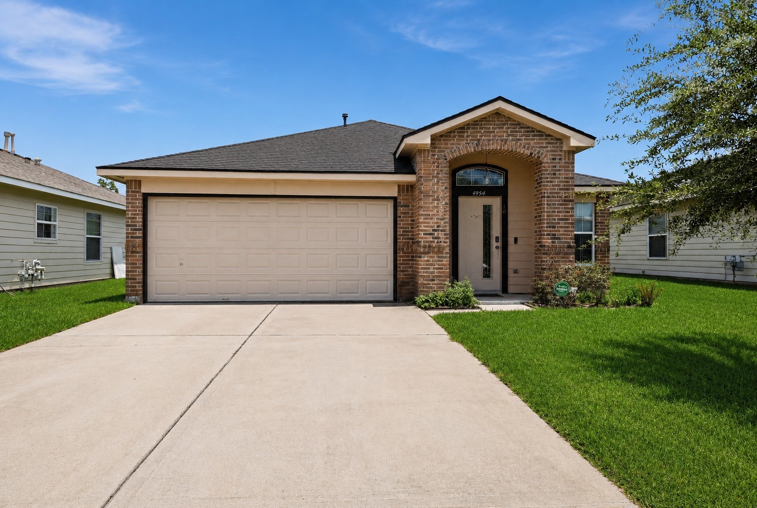 Listing photo 1