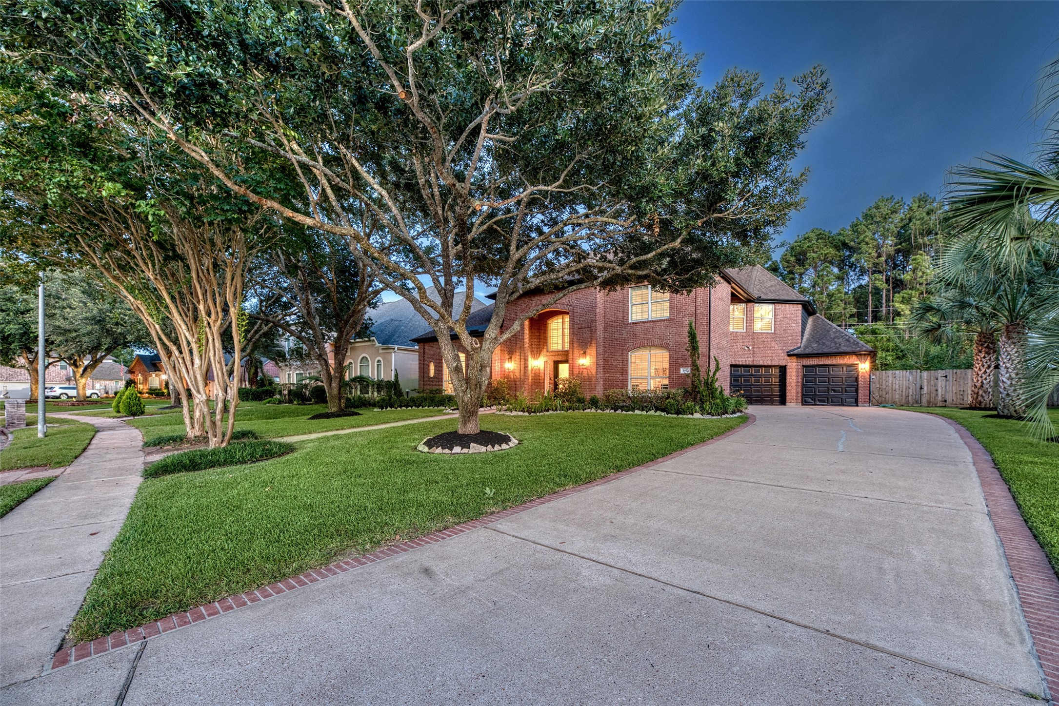 Listing photo 2