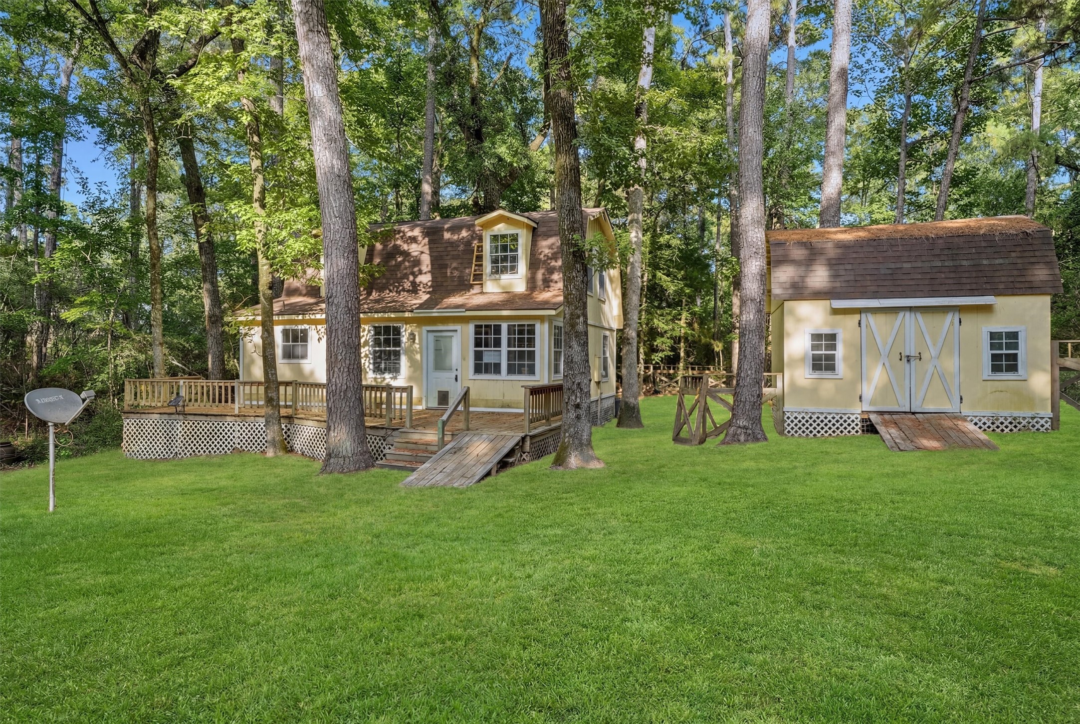 Listing photo 2
