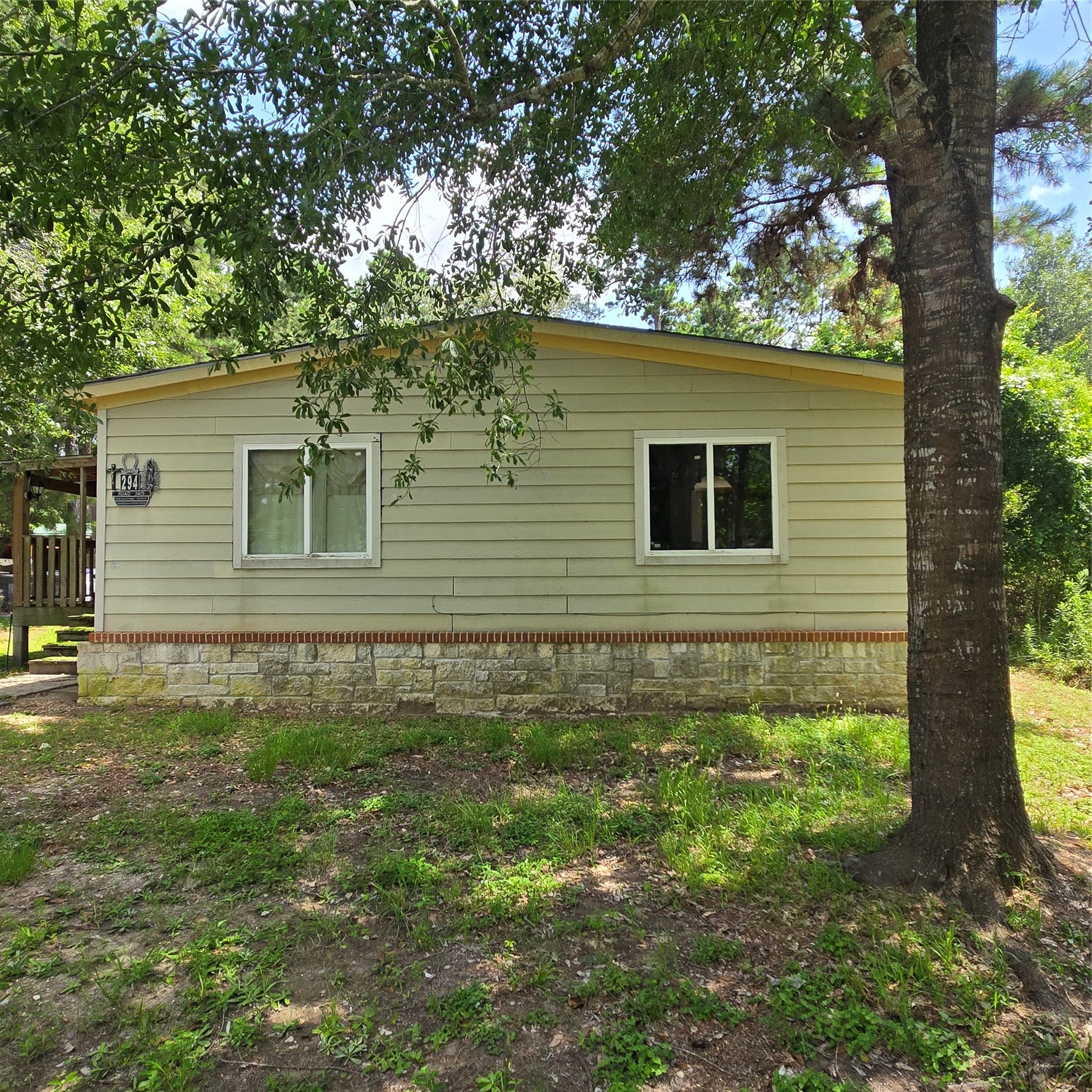 Listing photo 1