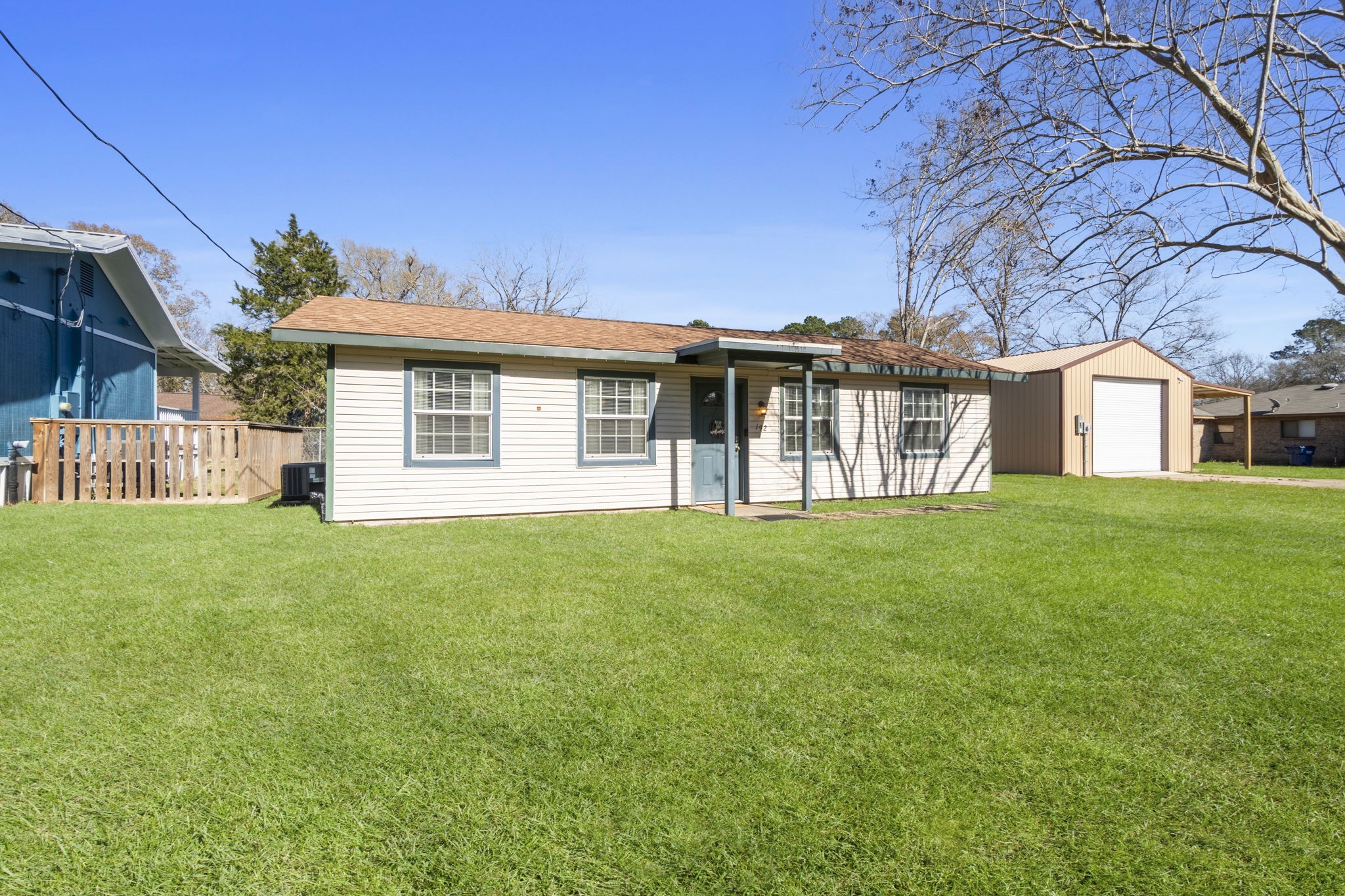 Listing photo 5
