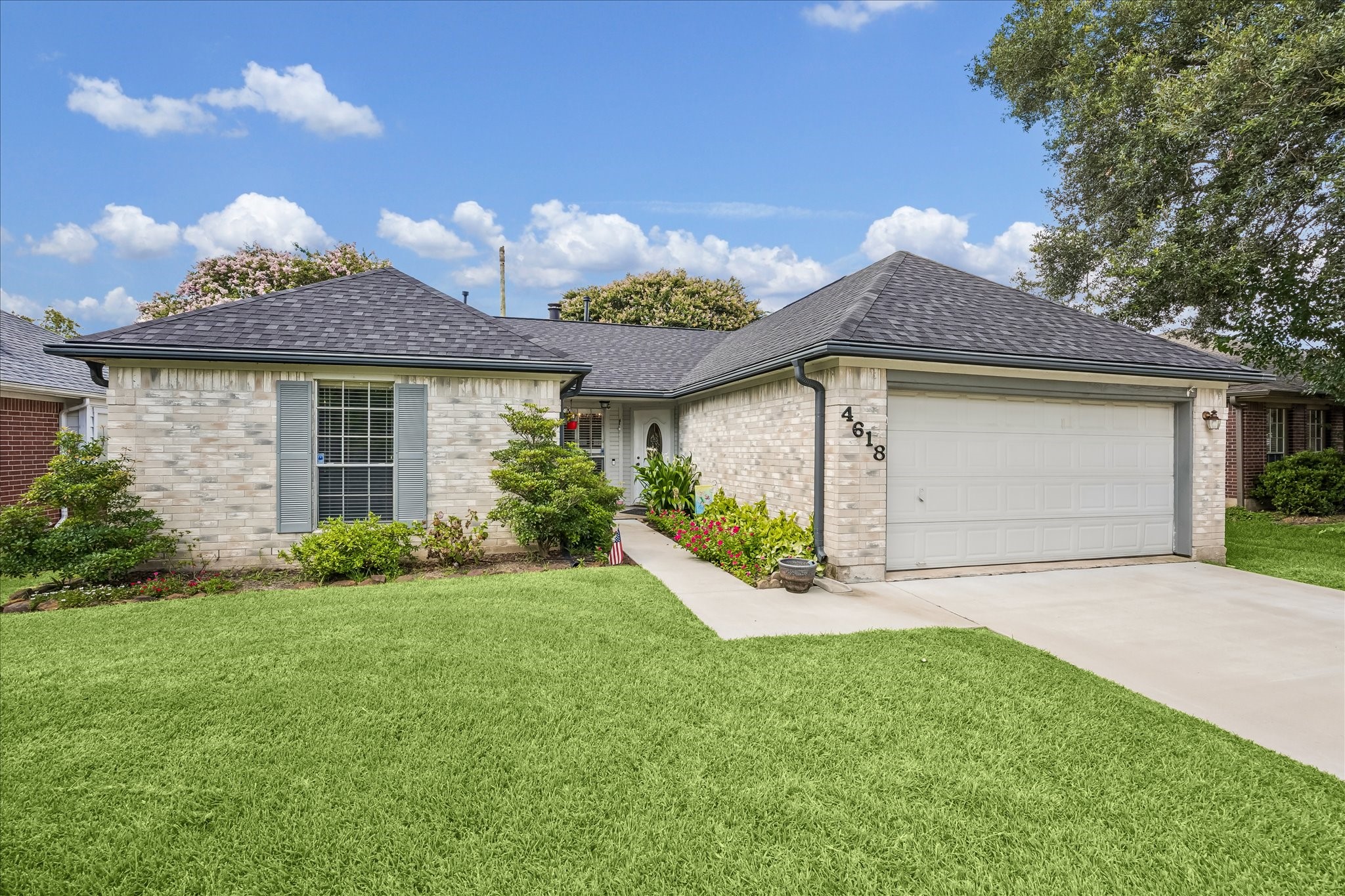 Listing photo 1