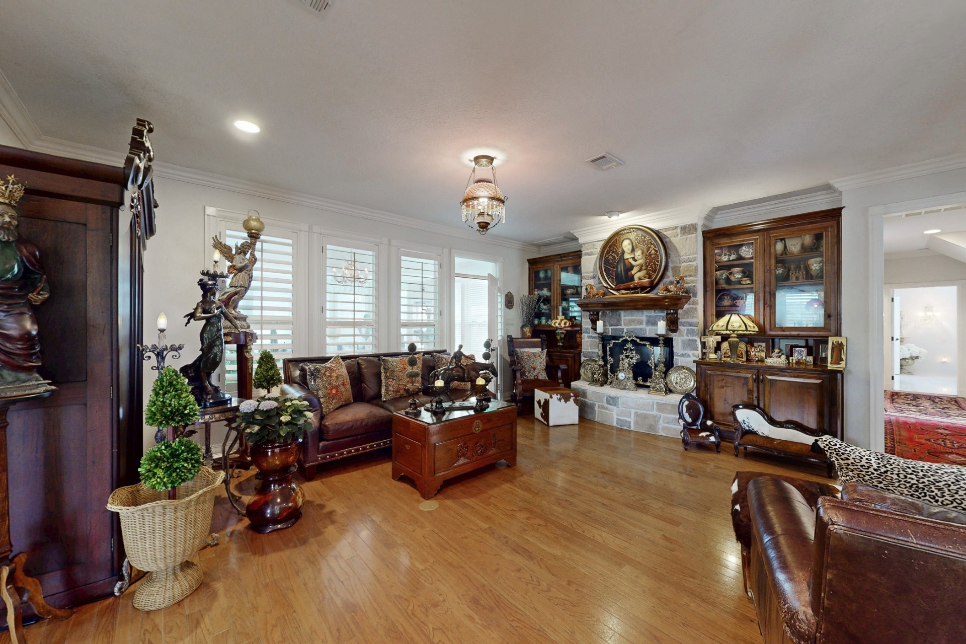 Listing photo 5