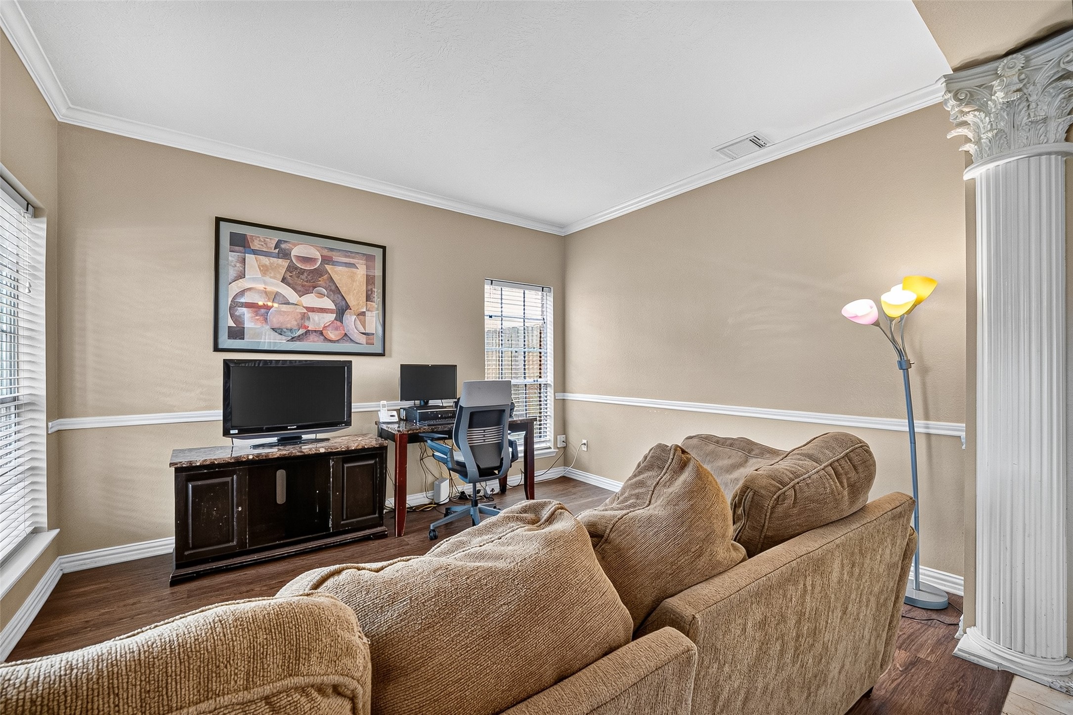 Listing photo 4