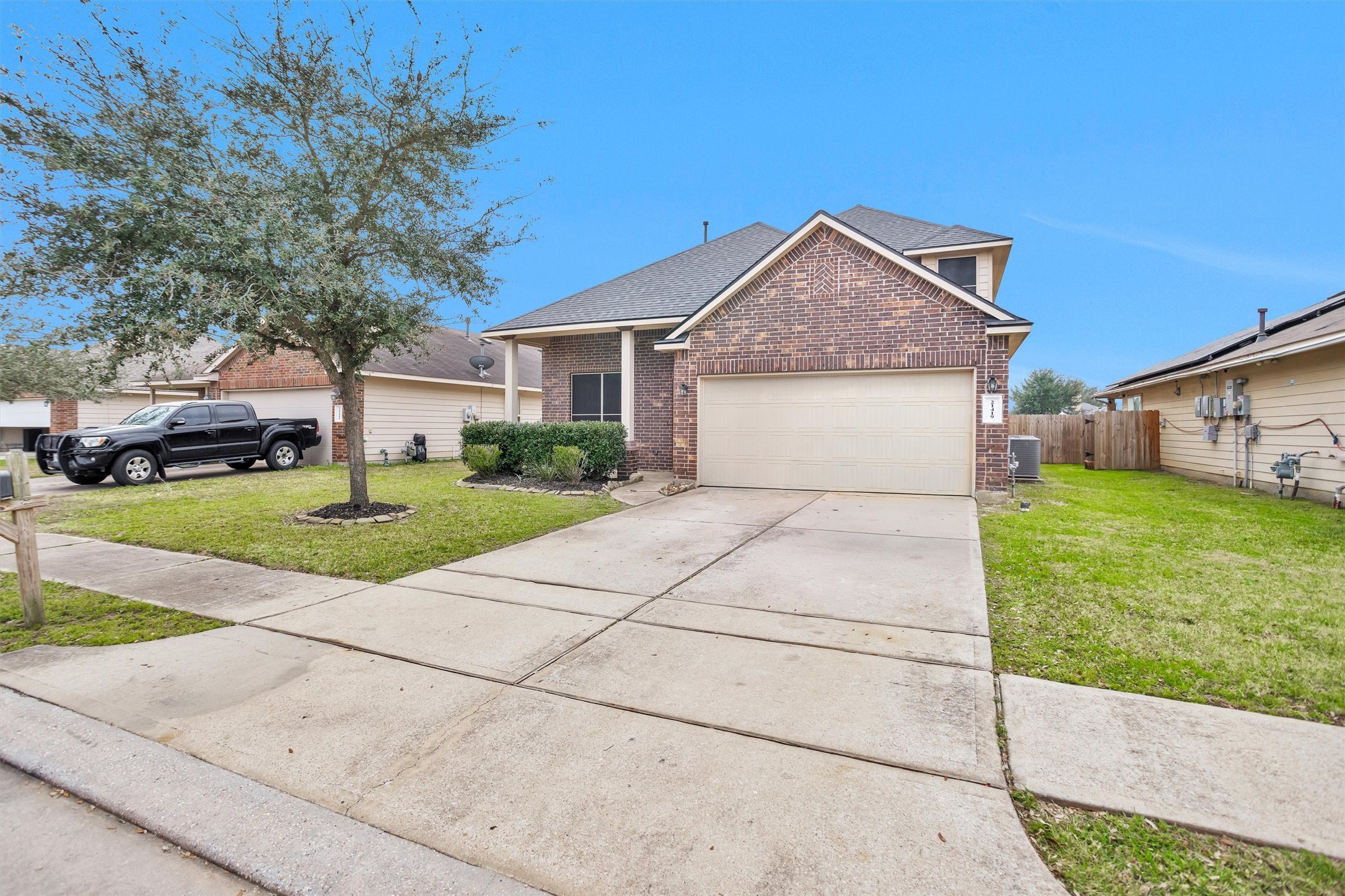 Listing photo 1