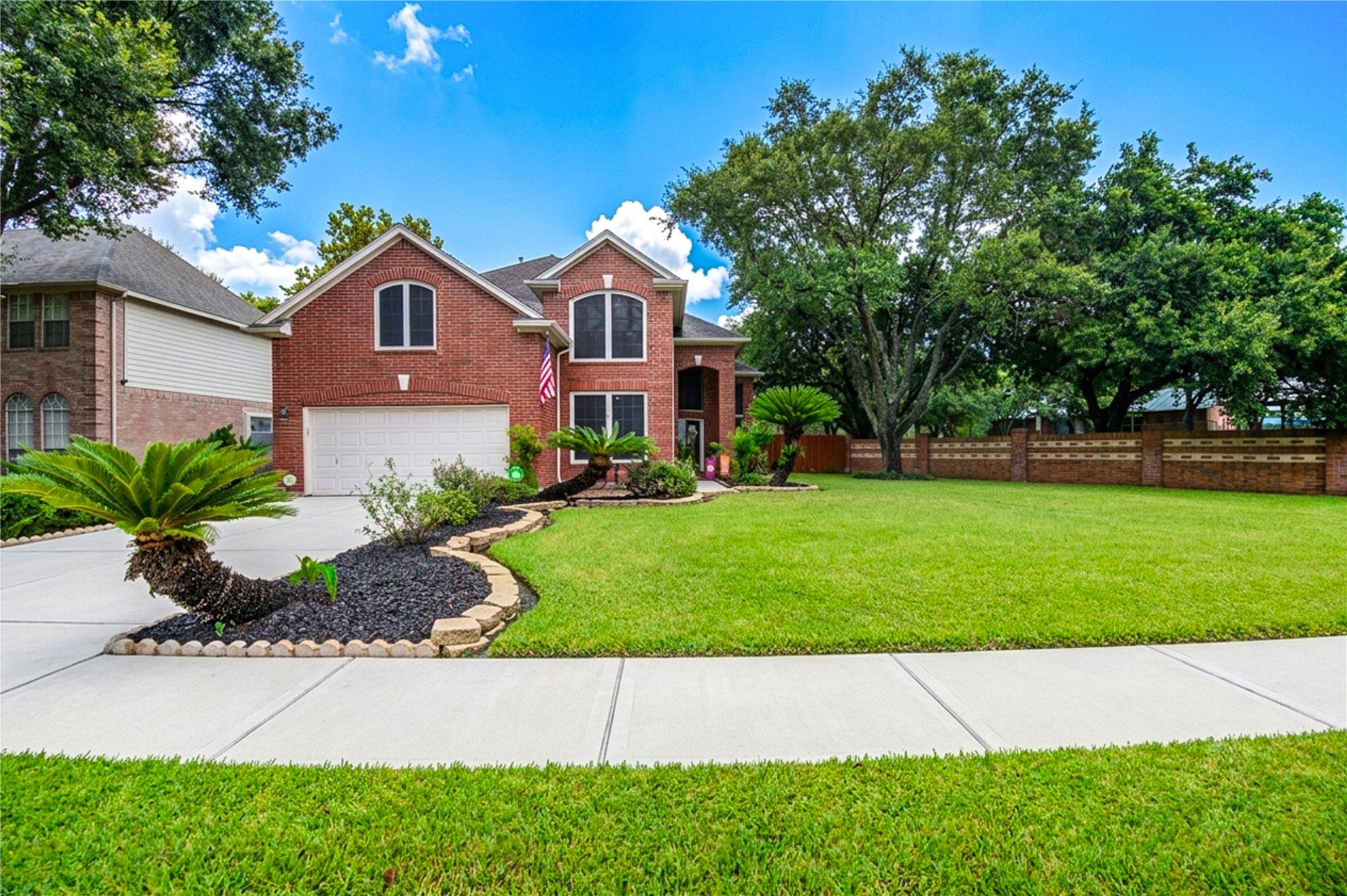 Listing photo 1