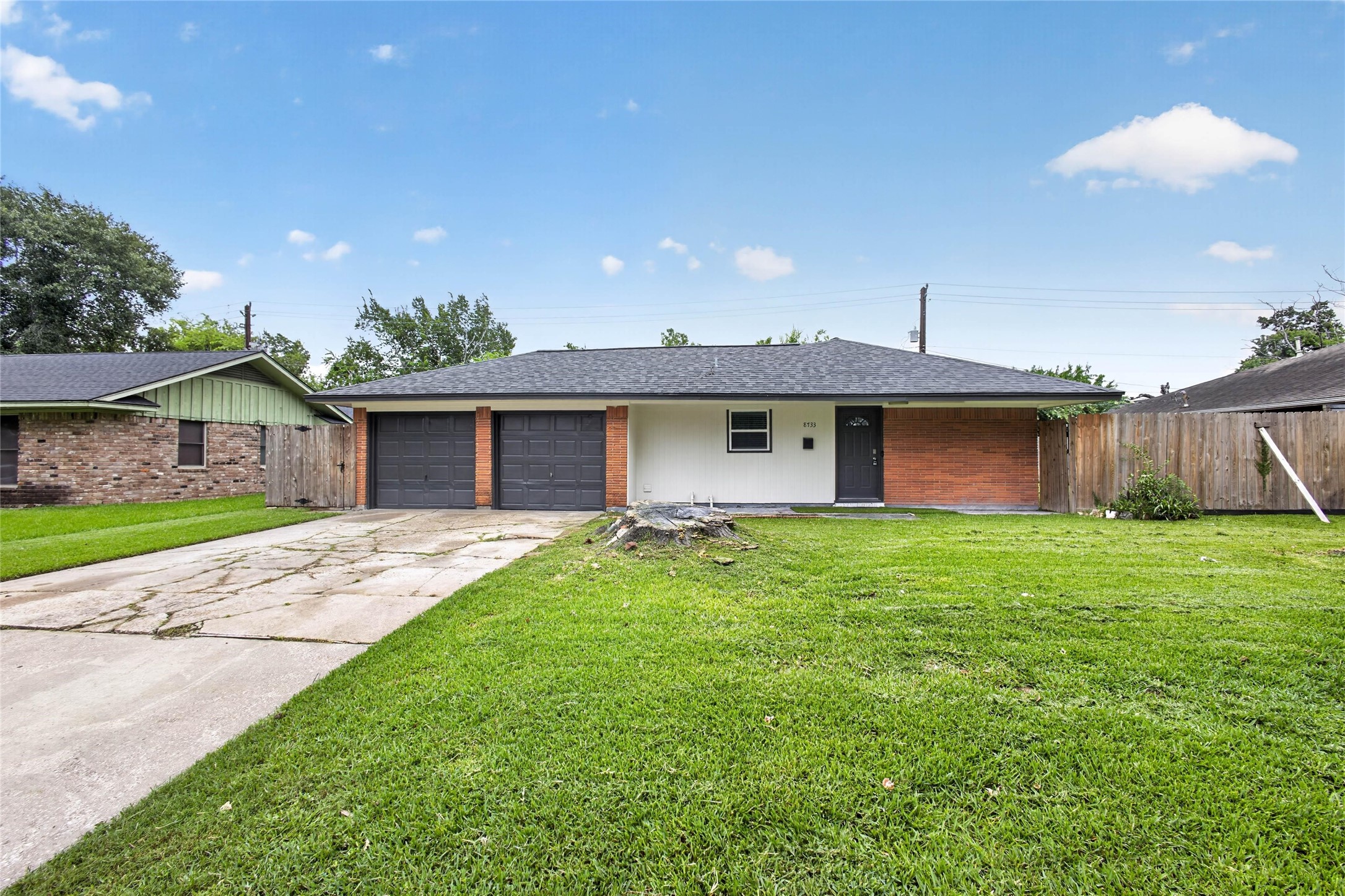 Listing photo 1