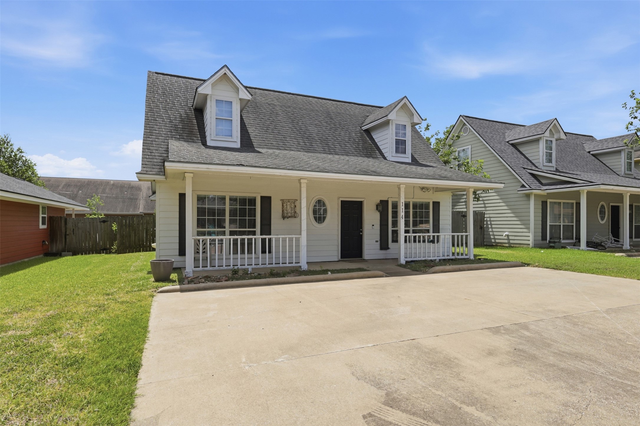 Listing photo 1