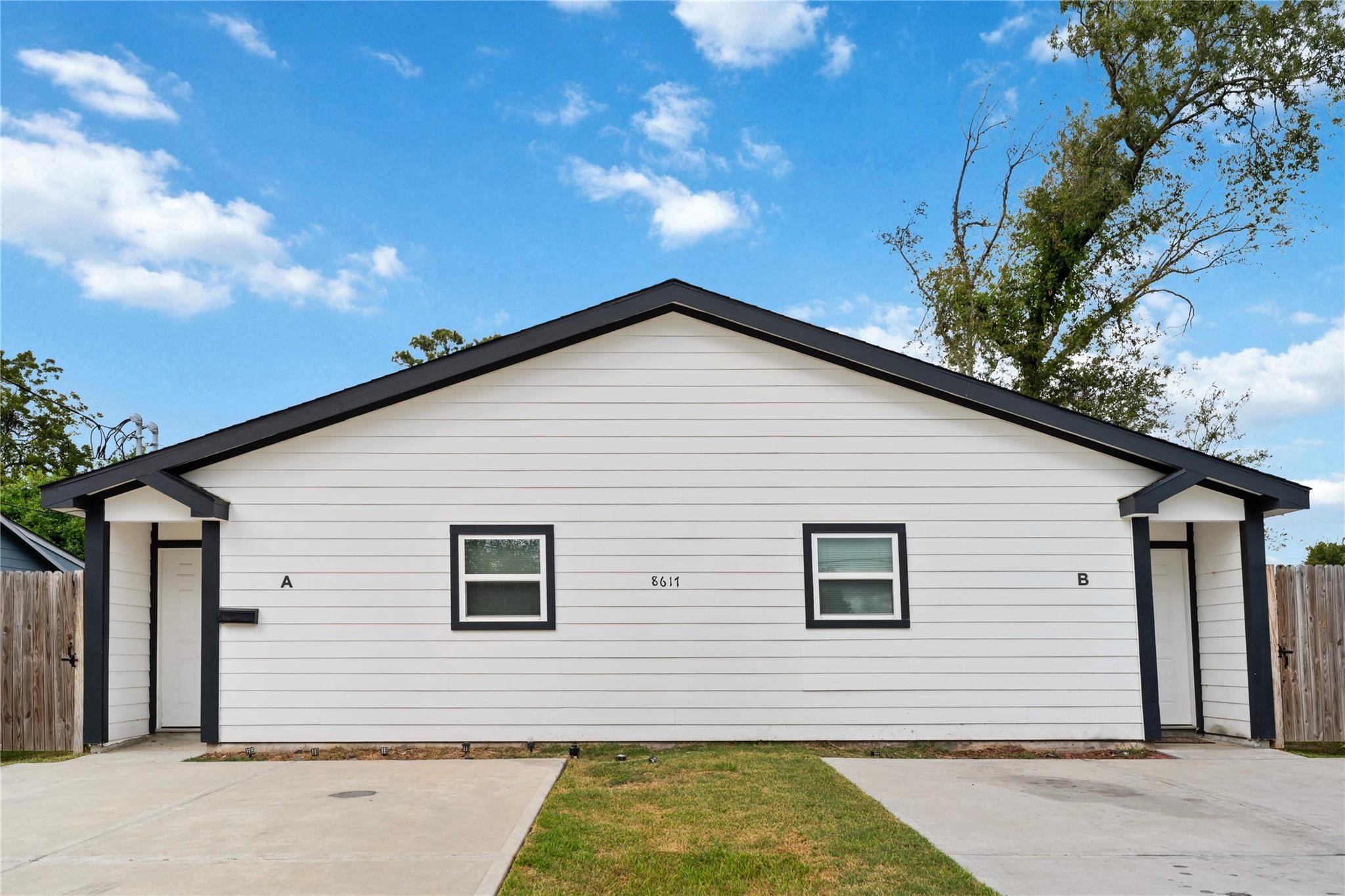 Listing photo 1