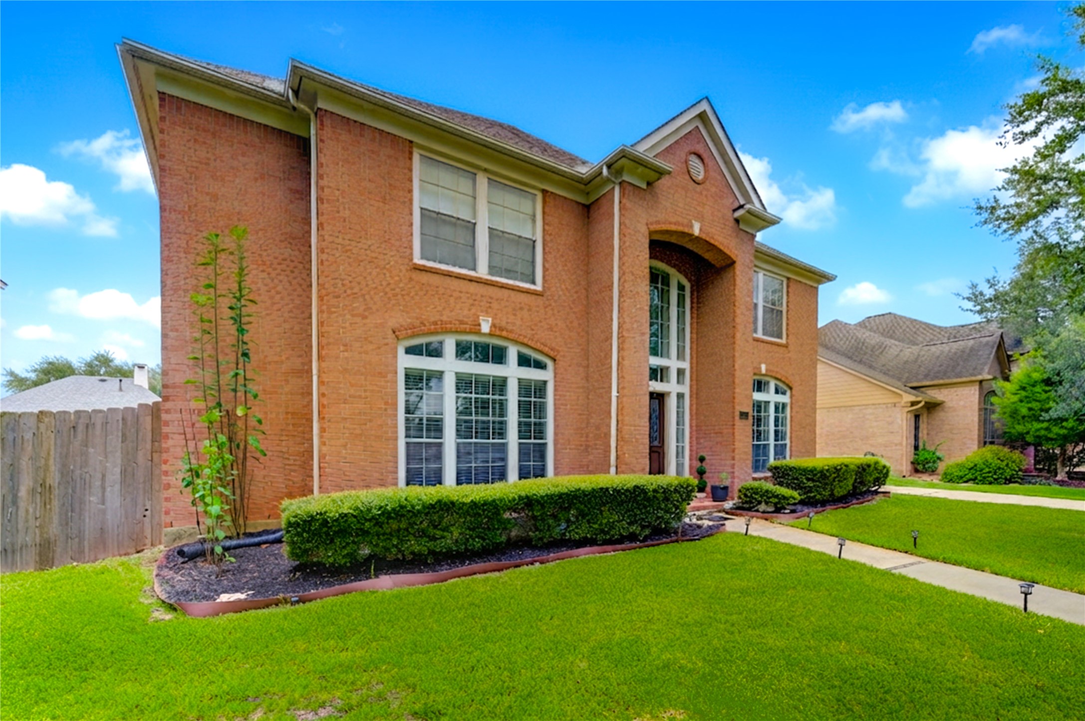 Listing photo 1