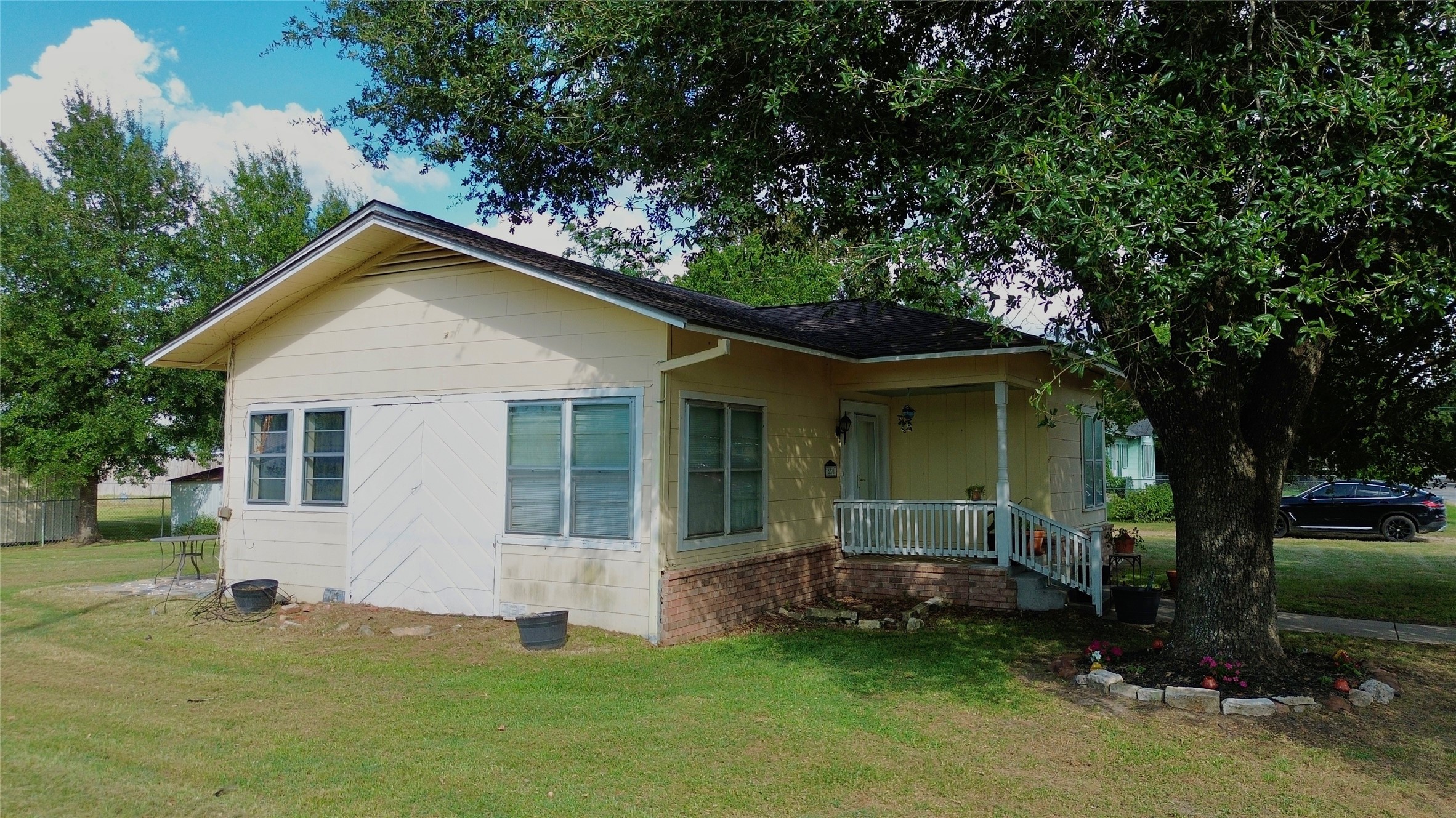 Listing photo 4