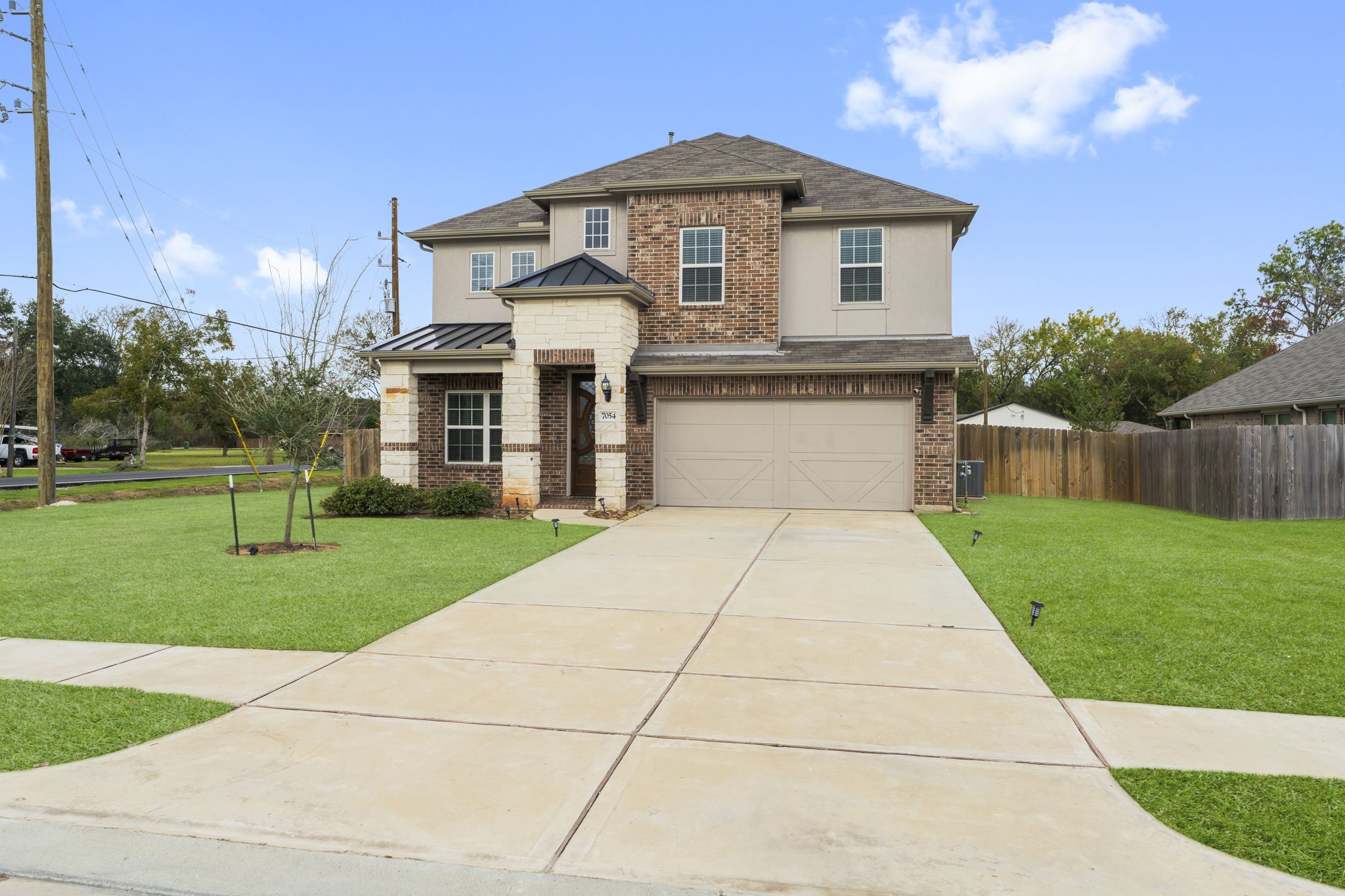 Listing photo 1