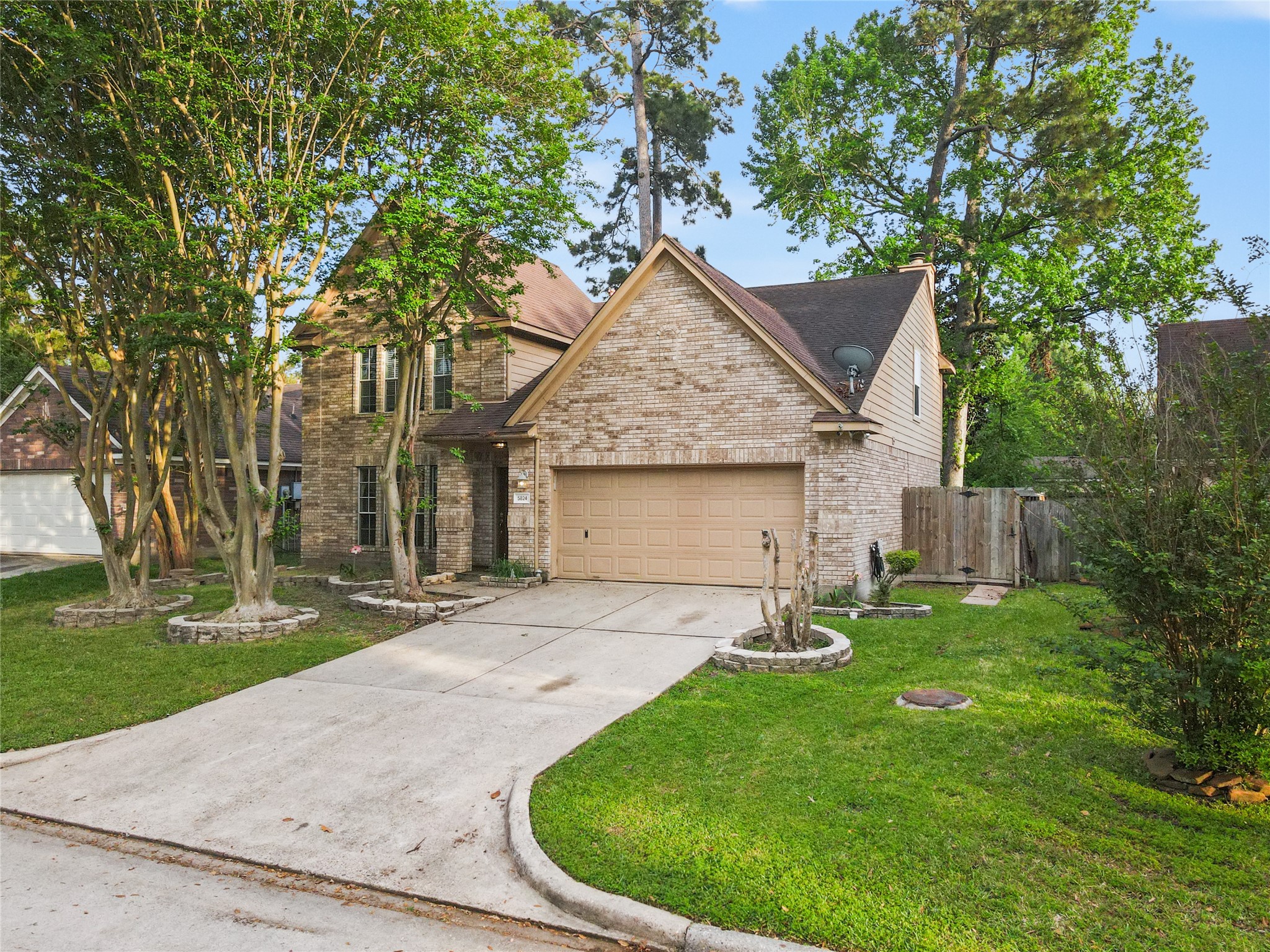 Listing photo 2
