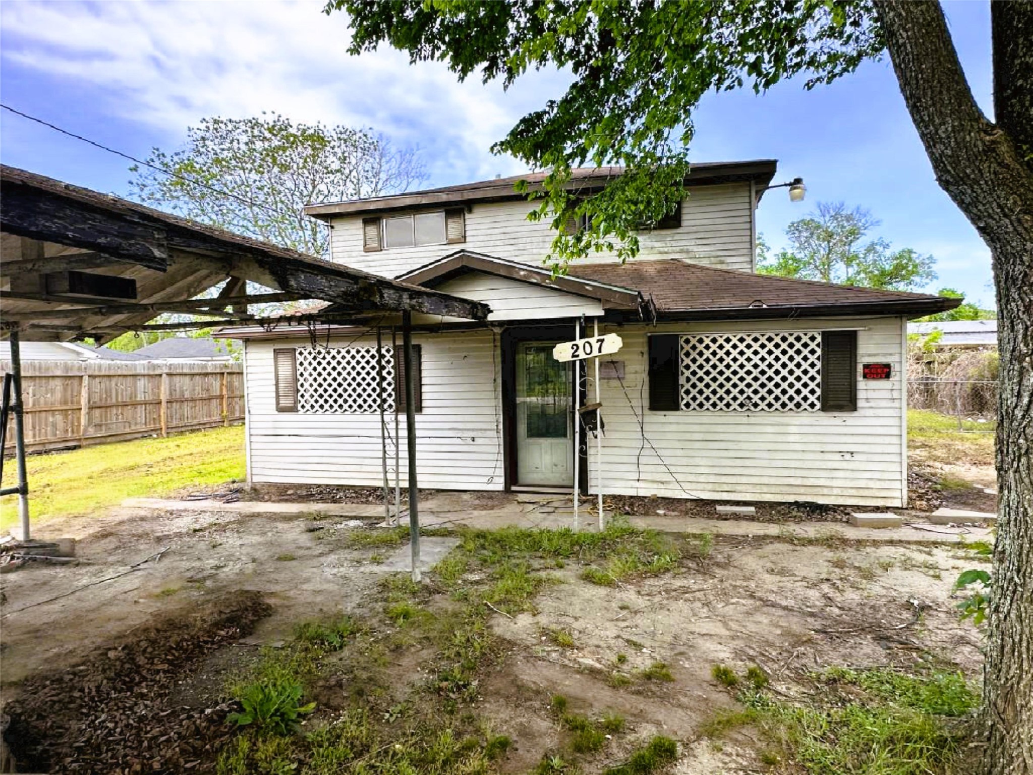 Listing photo 1
