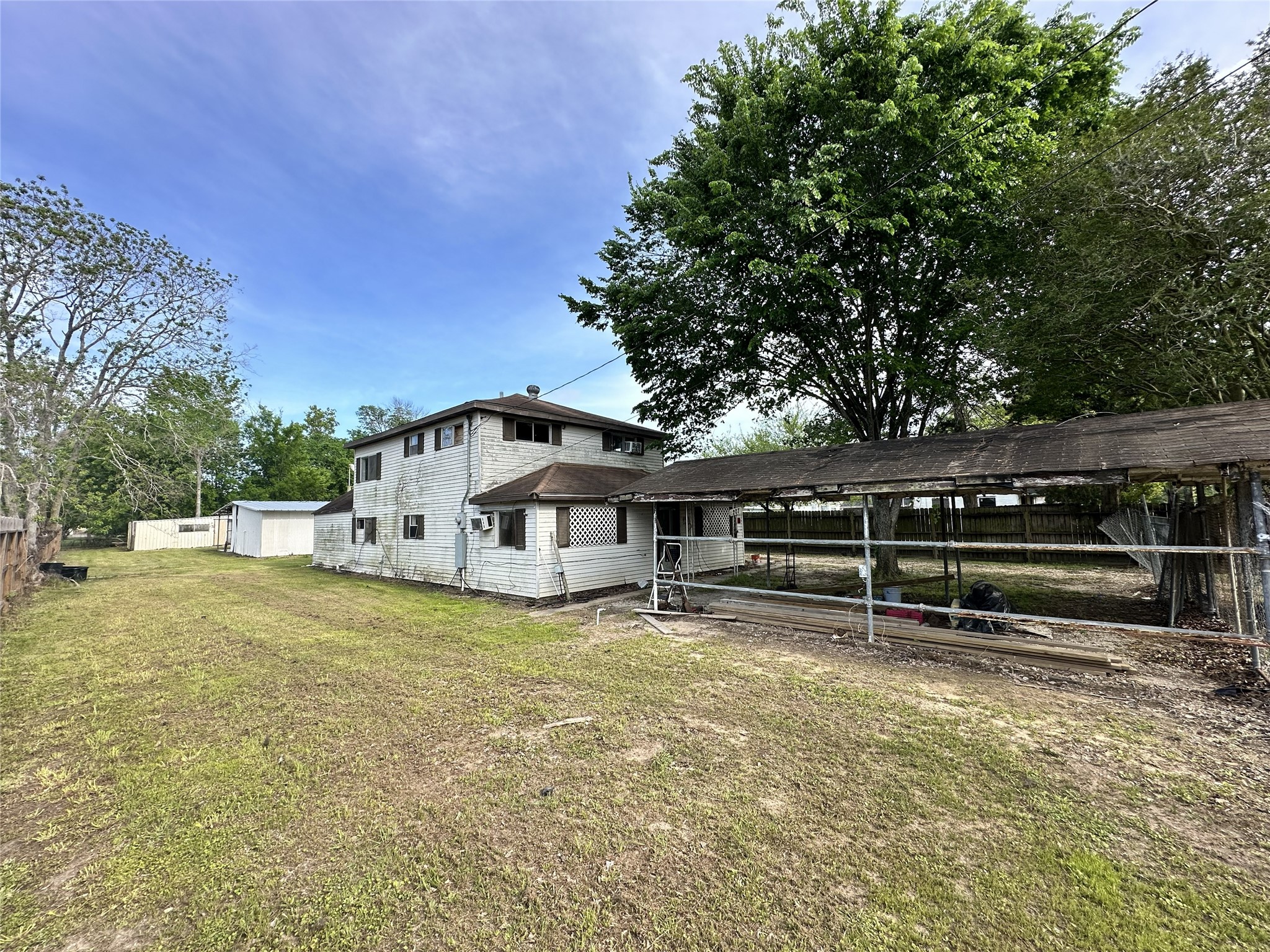 Listing photo 4