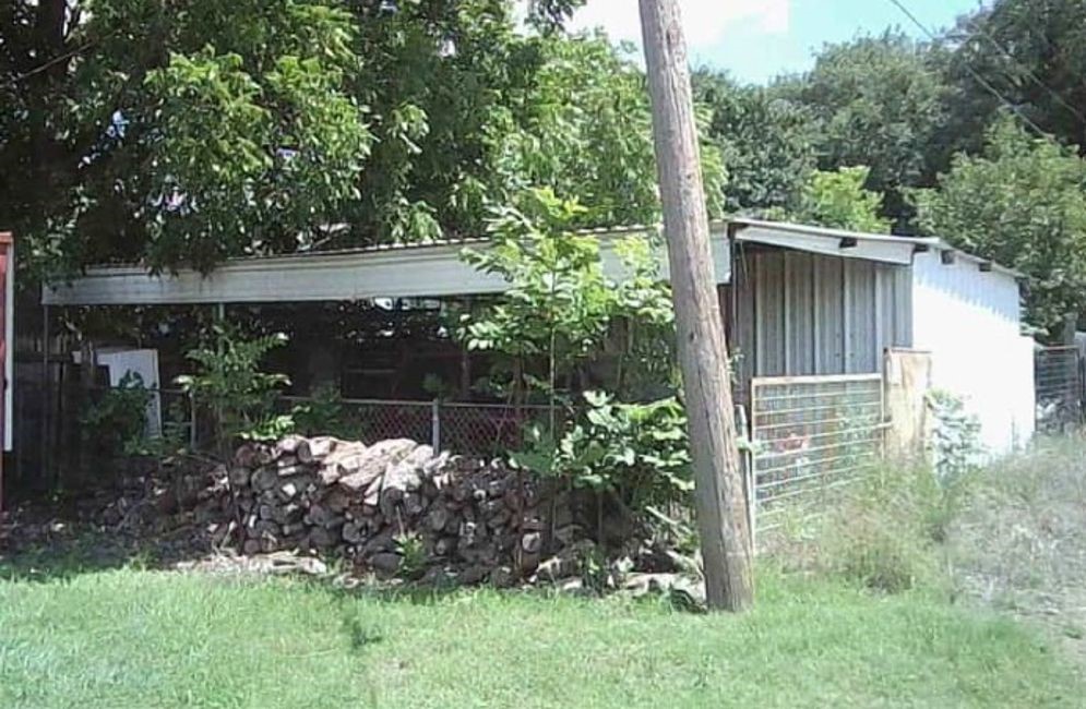 Listing photo 4
