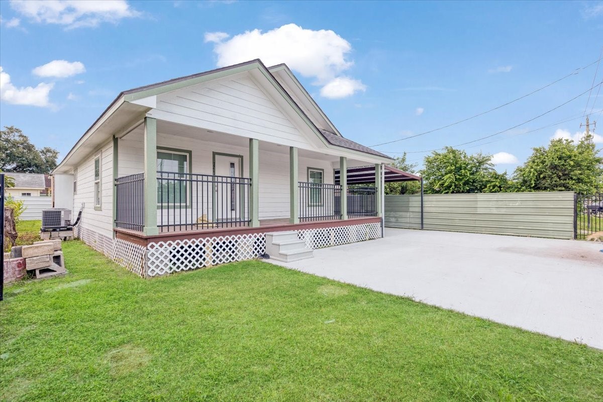 Listing photo 1