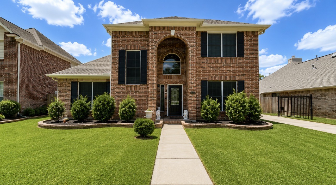 Listing photo 1
