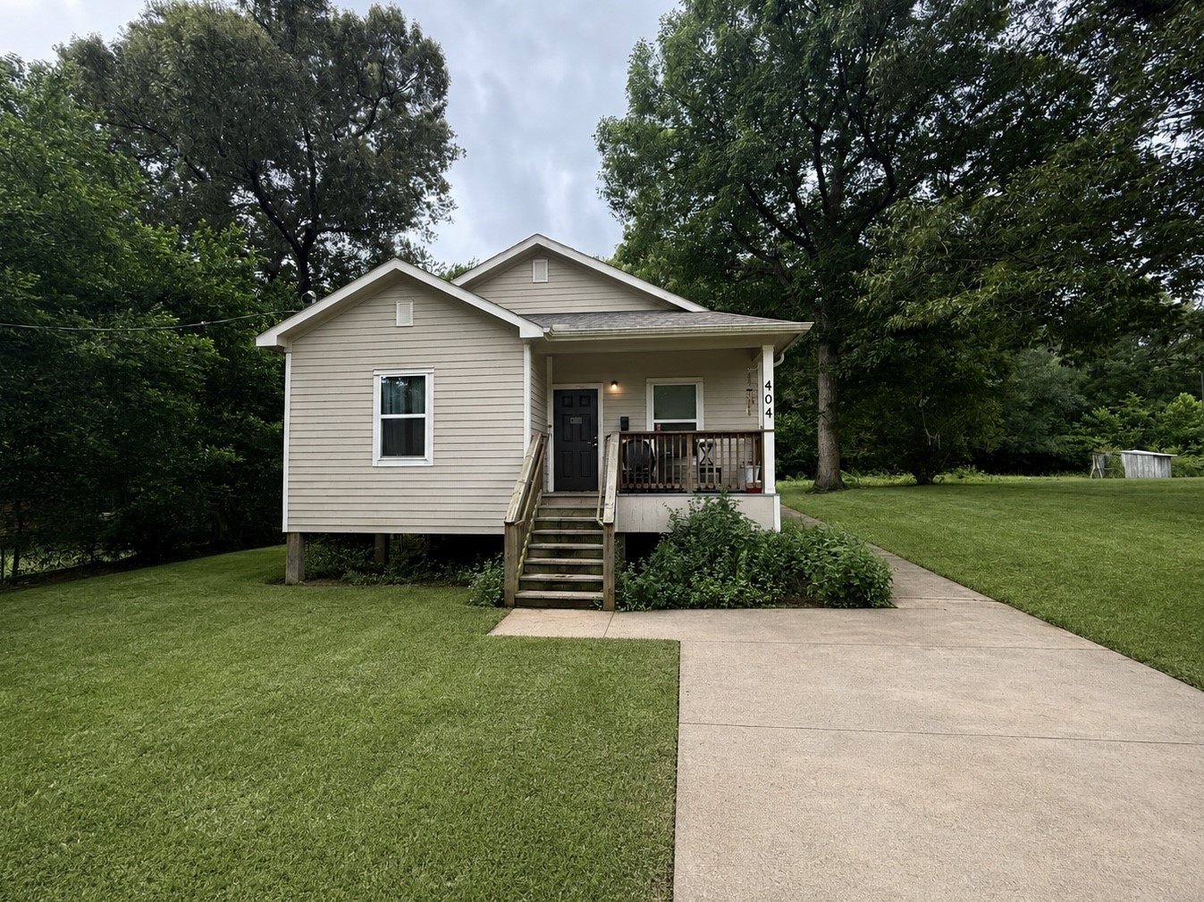 Listing photo 1