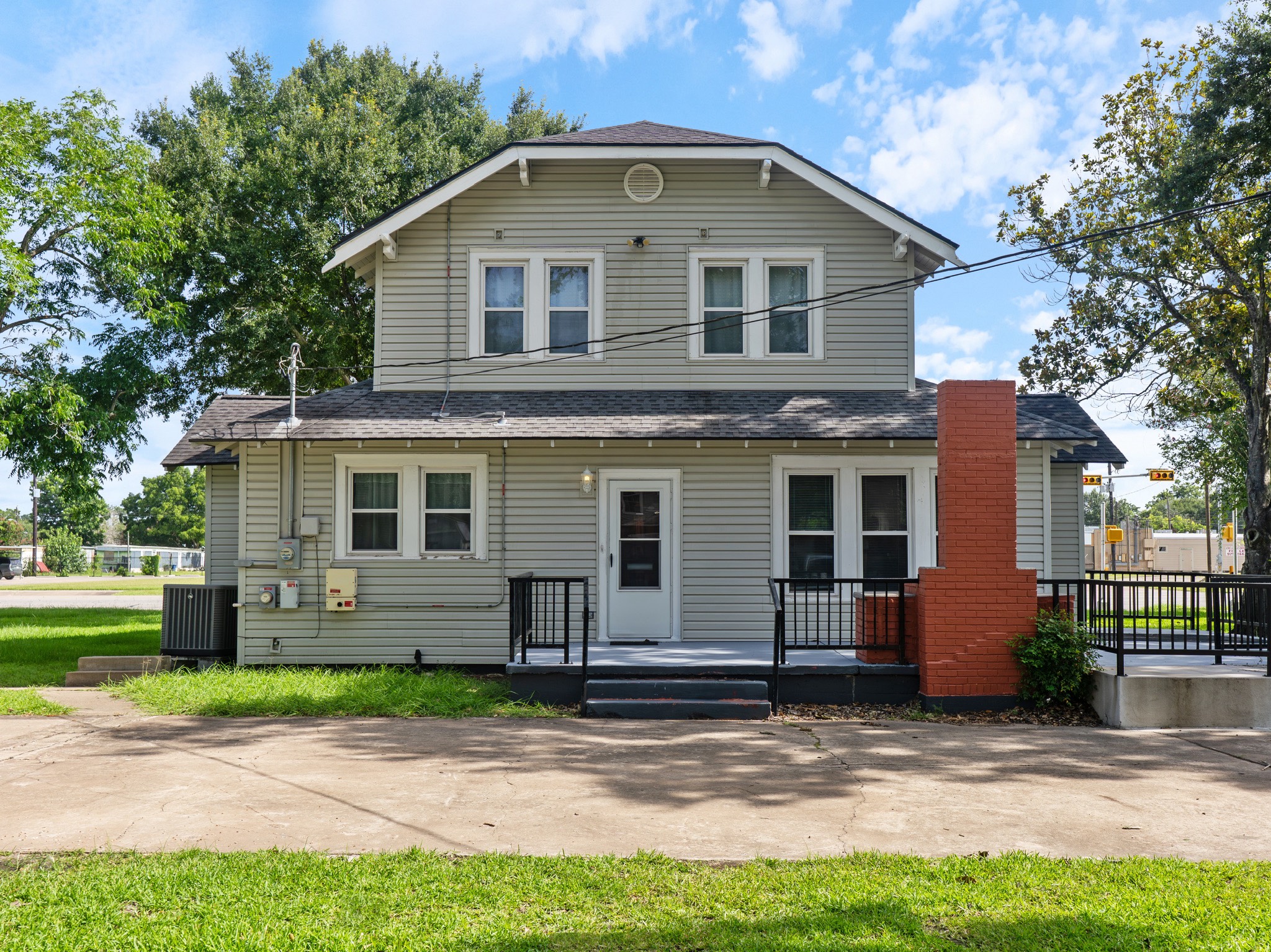 Listing photo 5