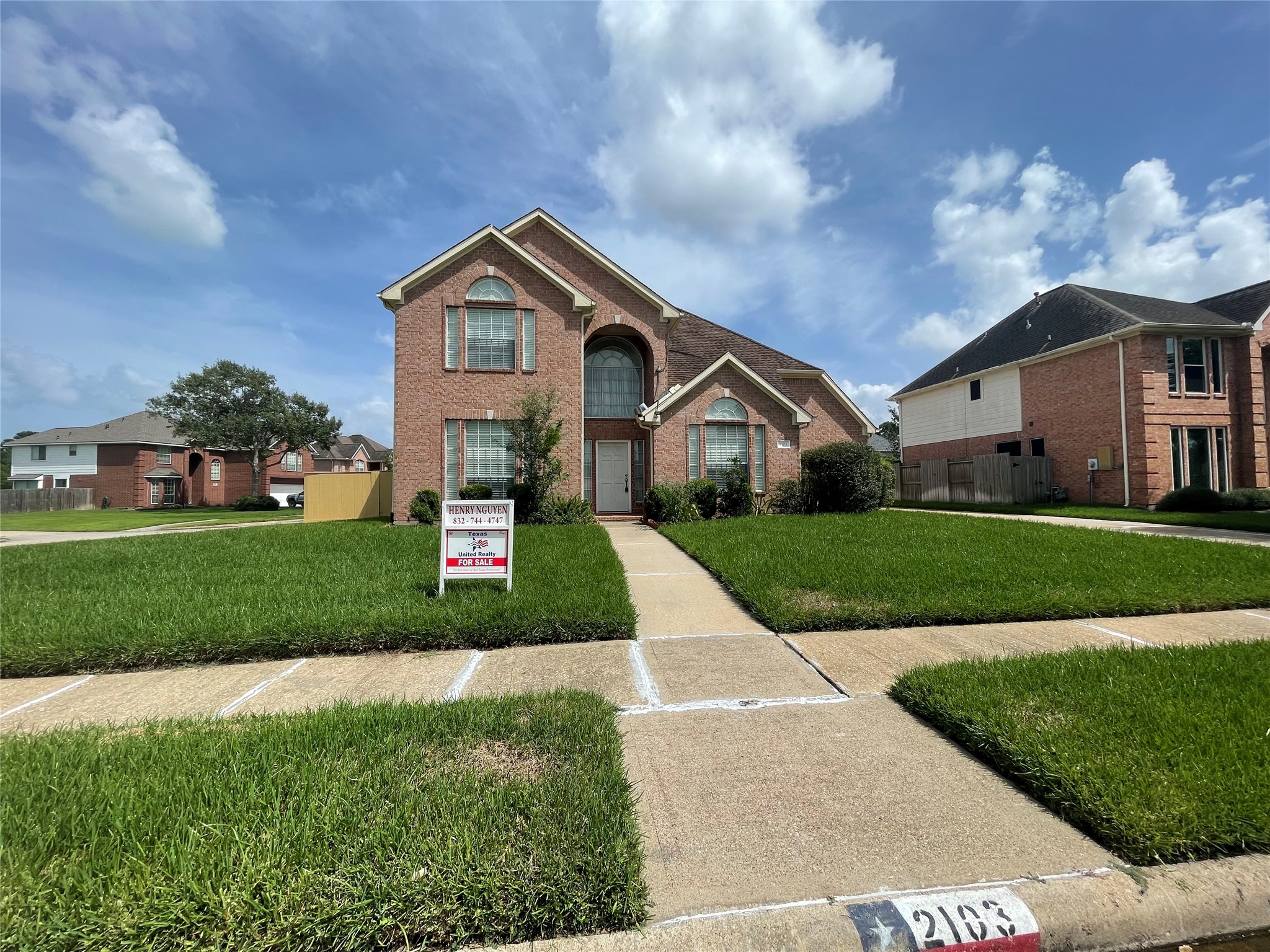Listing photo 1