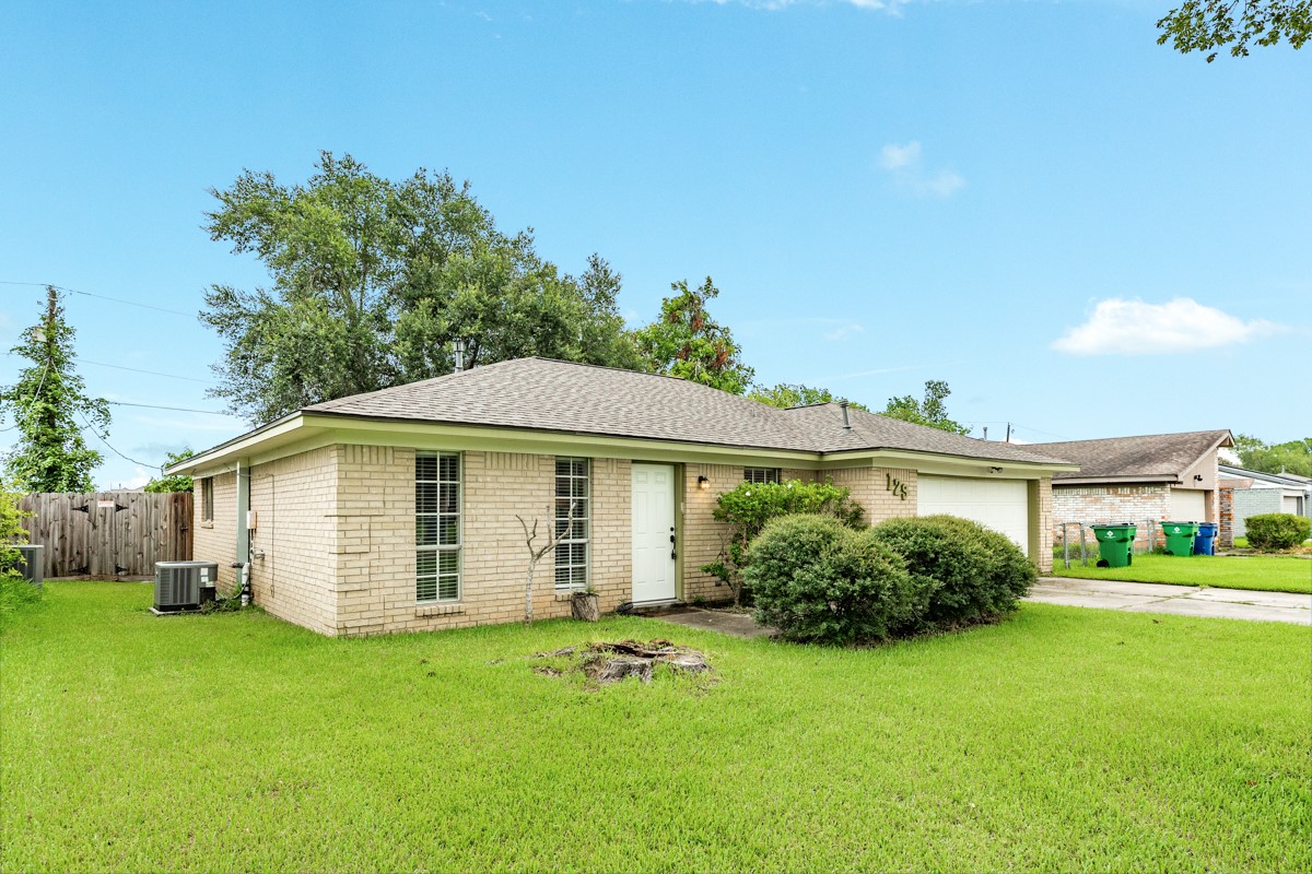 Listing photo 1
