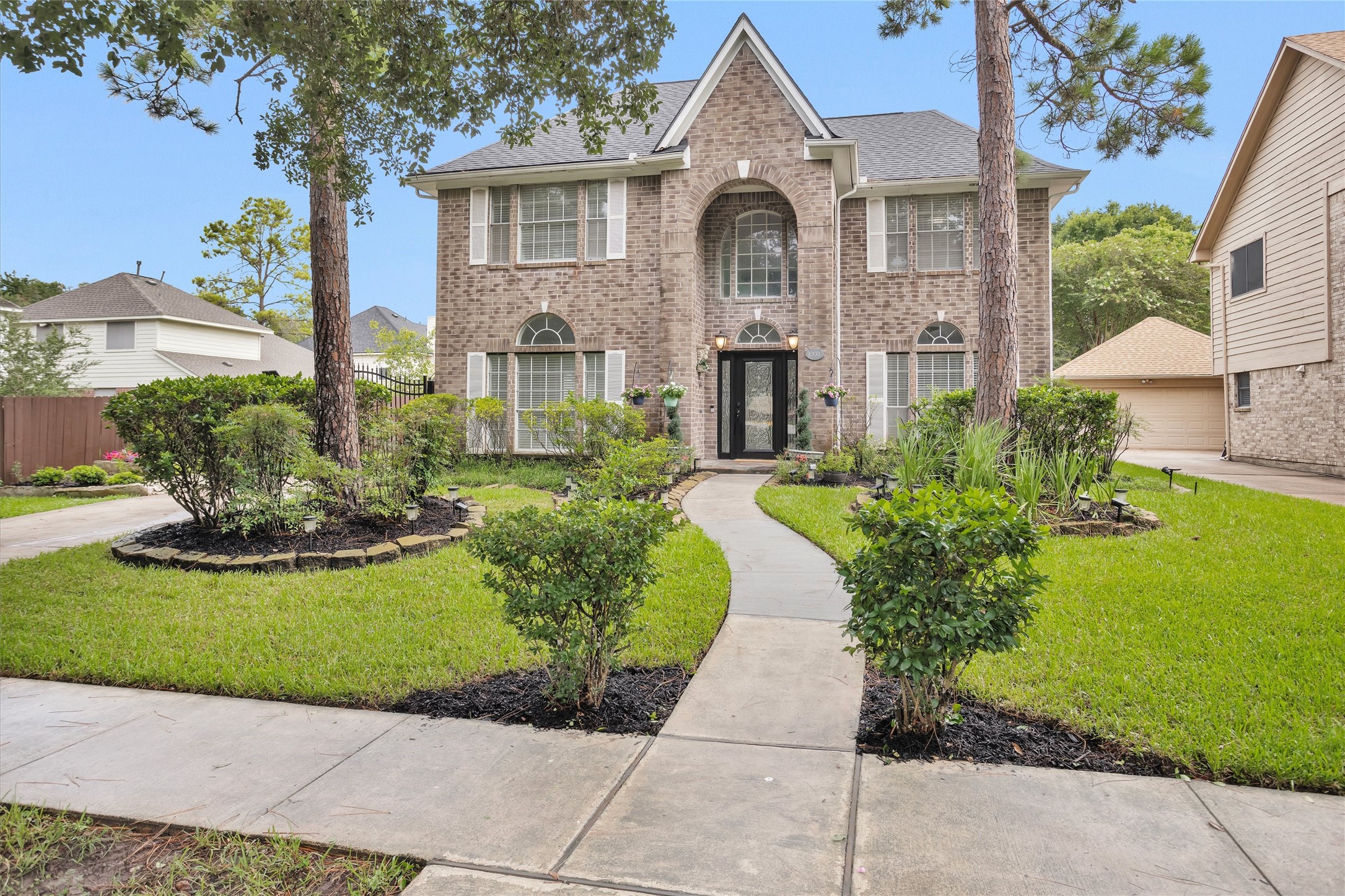 Listing photo 1