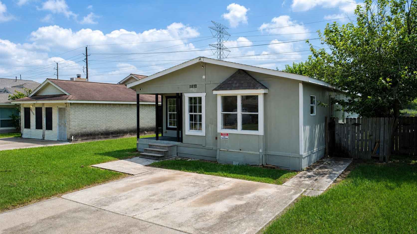 Listing photo 3
