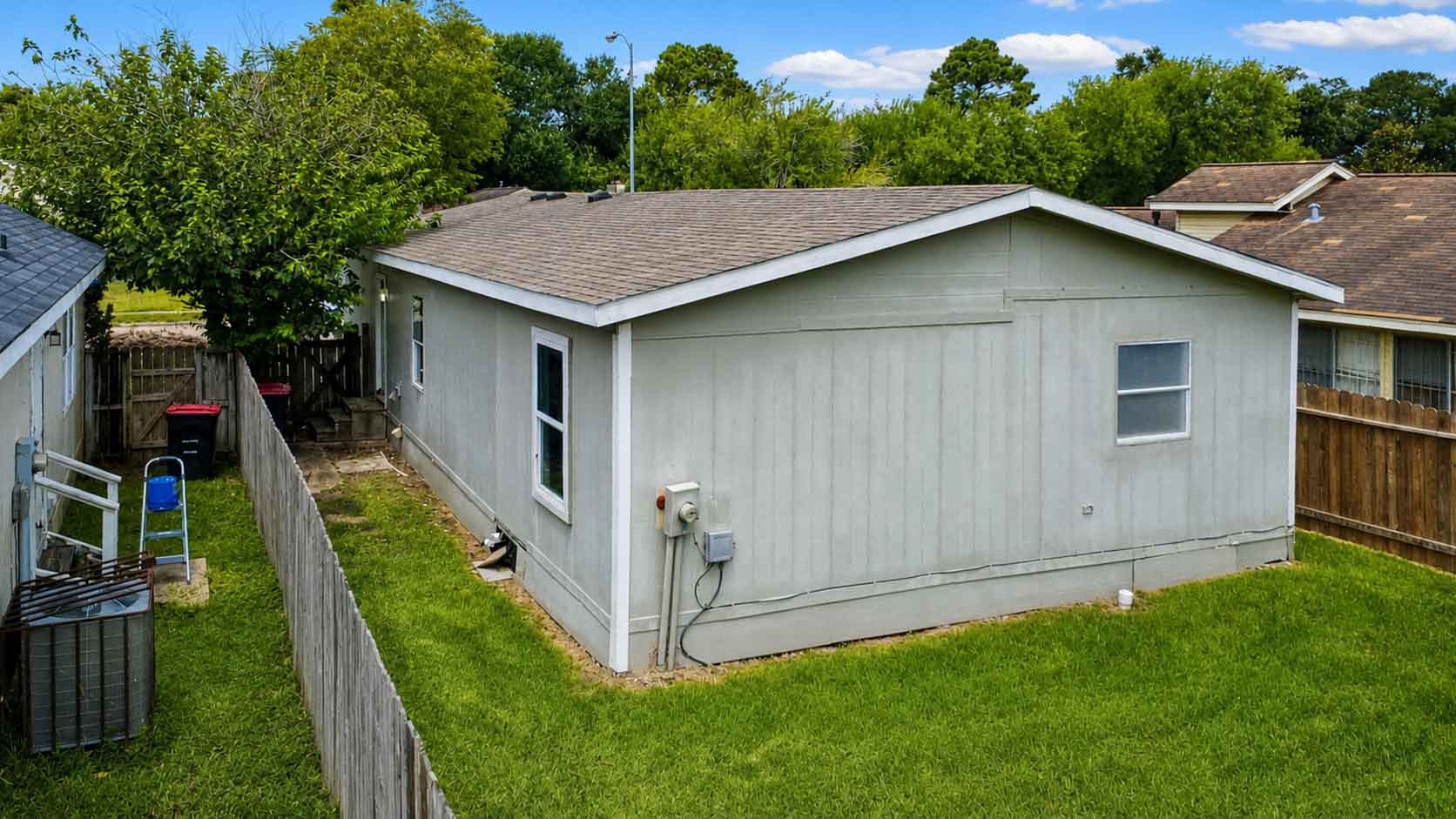 Listing photo 5