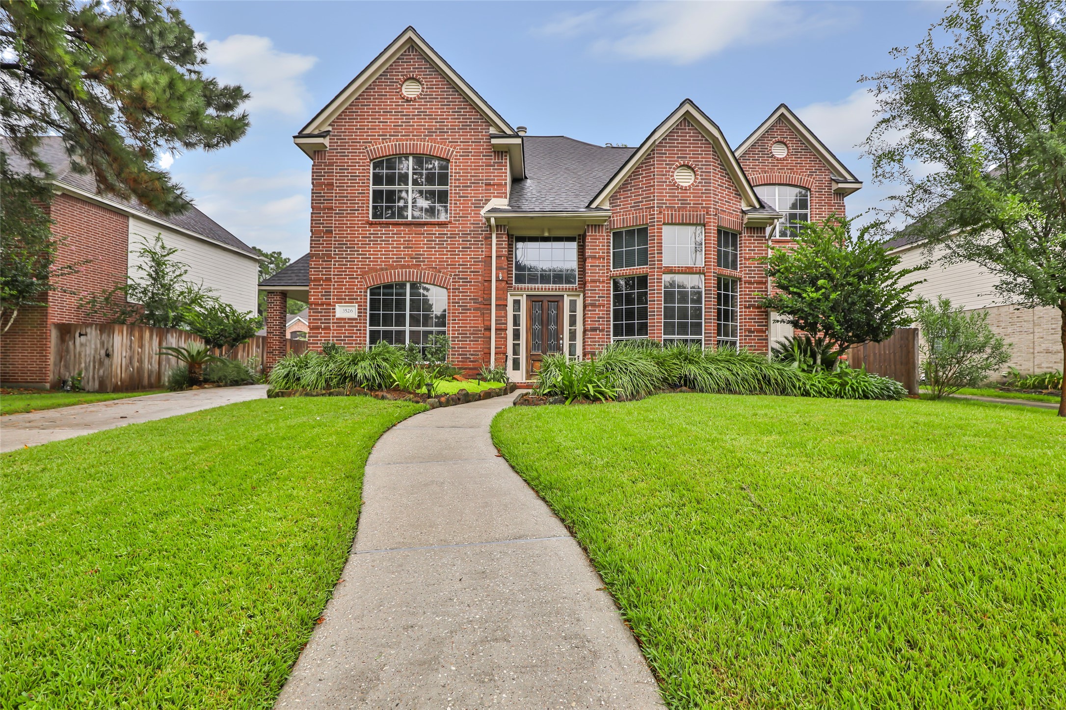 Listing photo 1