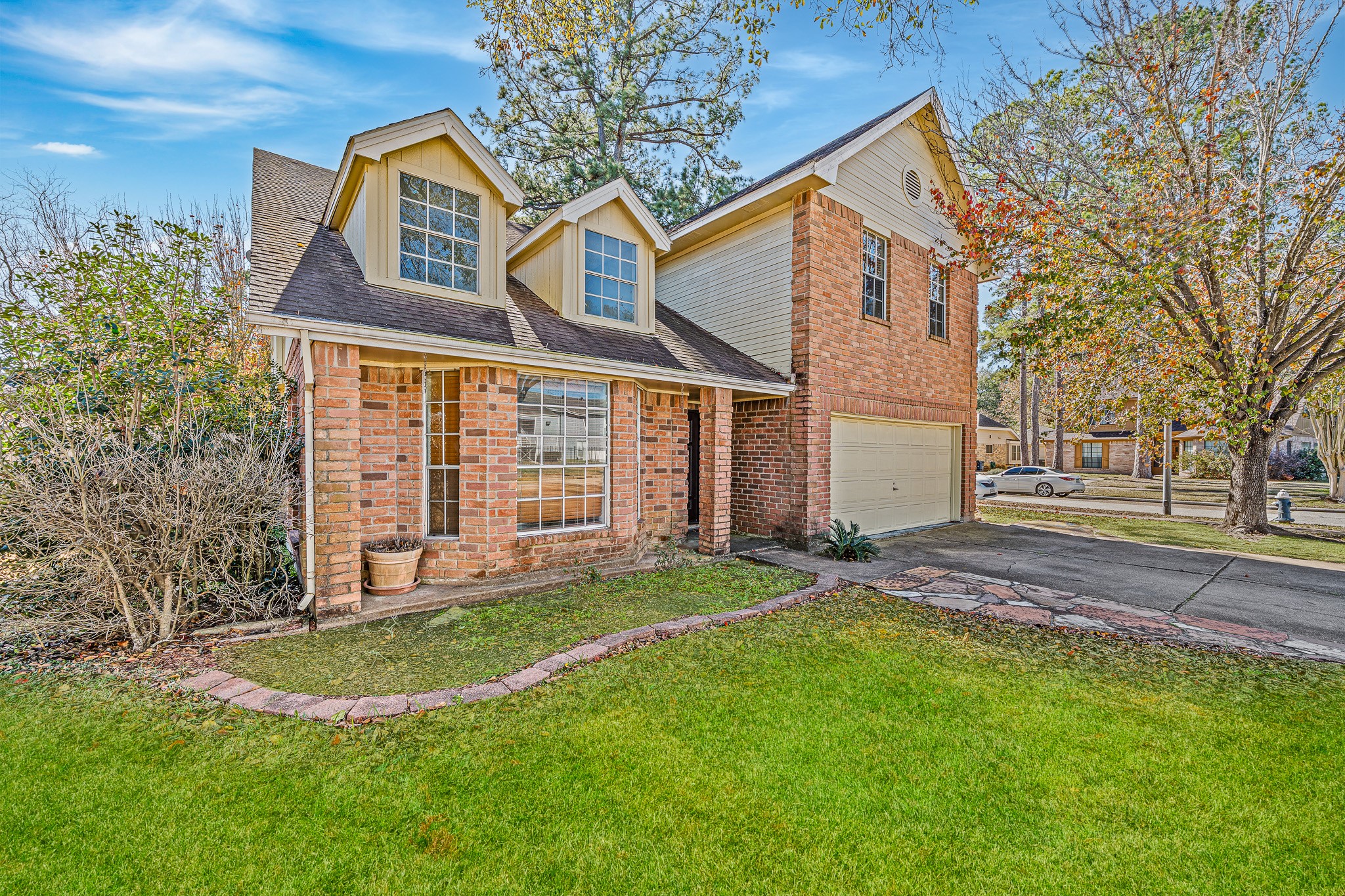 Listing photo 3