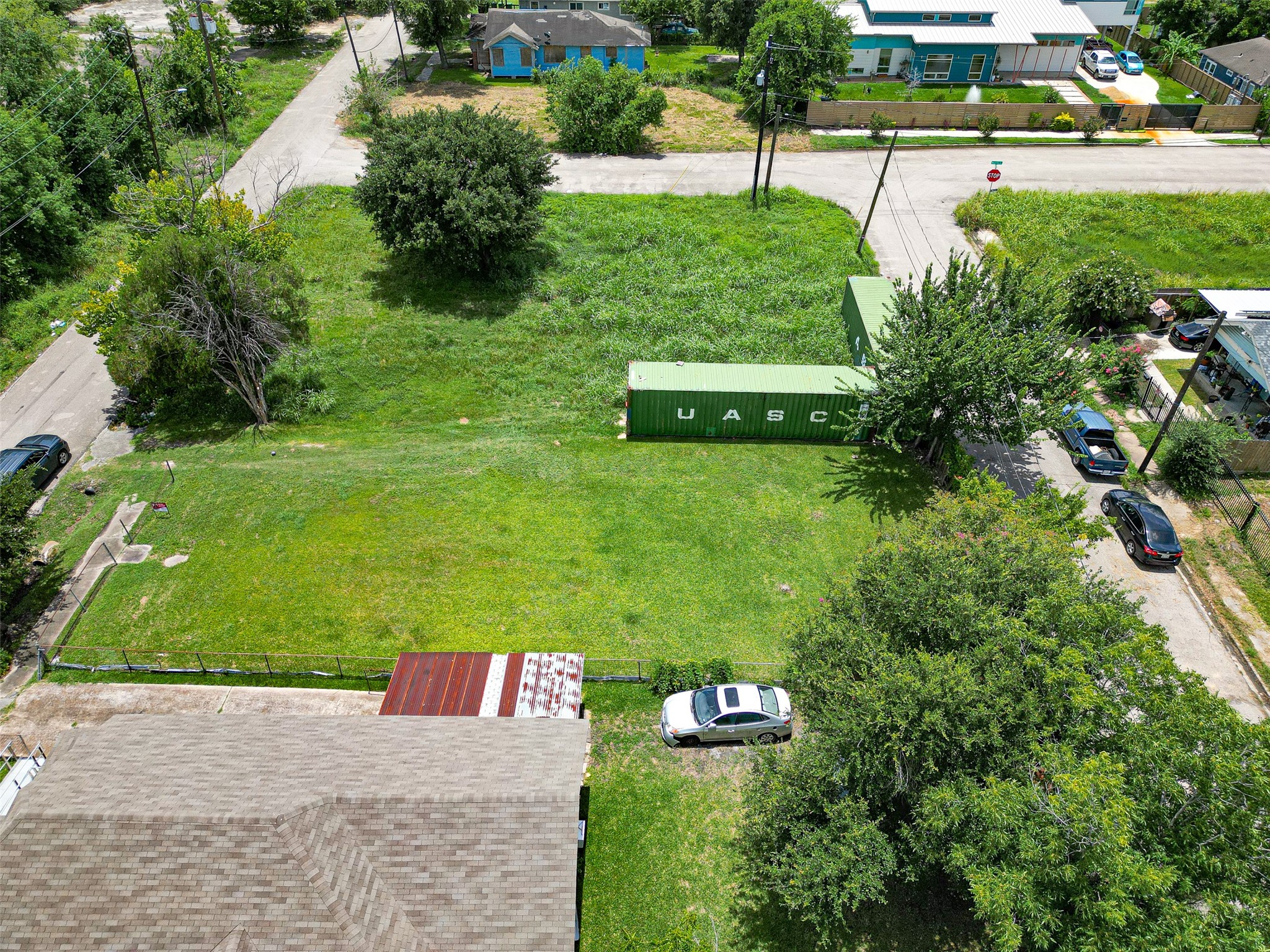 Listing photo 4