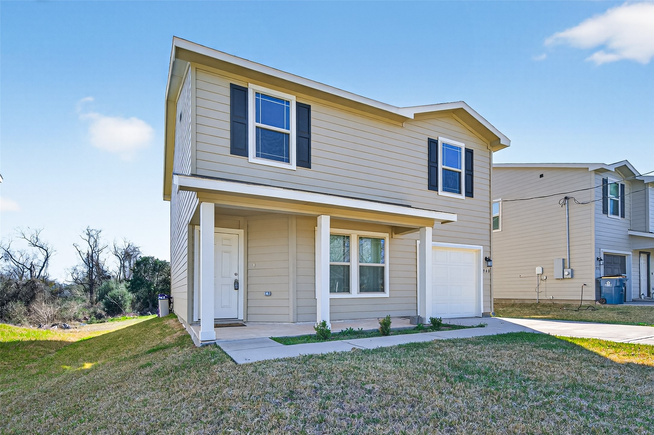 Listing photo 1