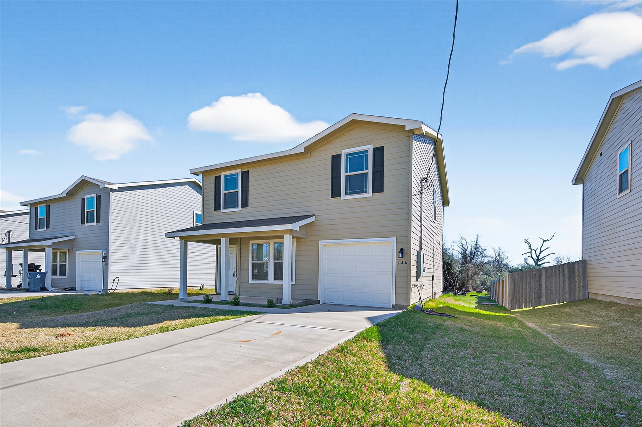 Listing photo 1