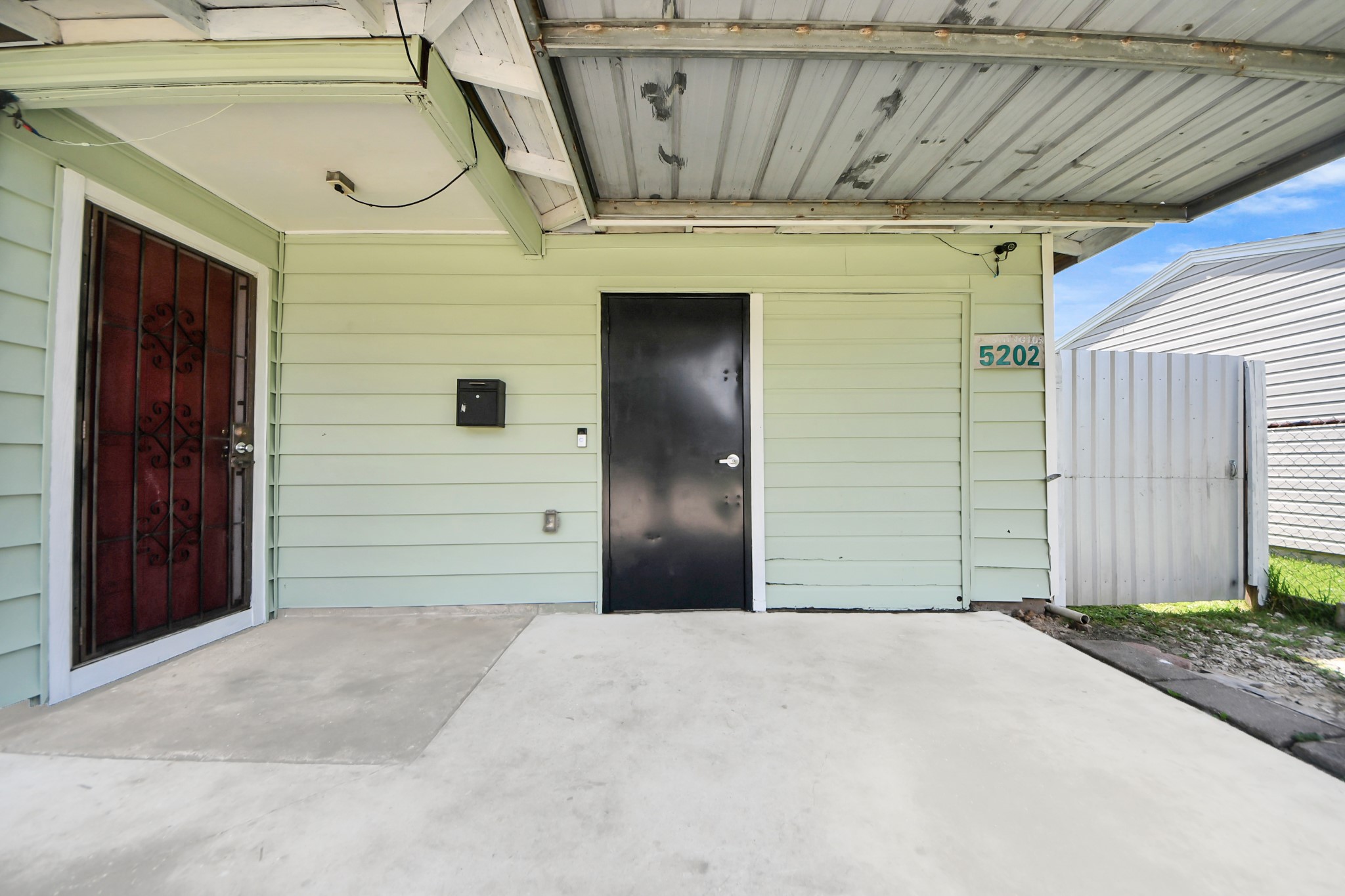 Listing photo 5