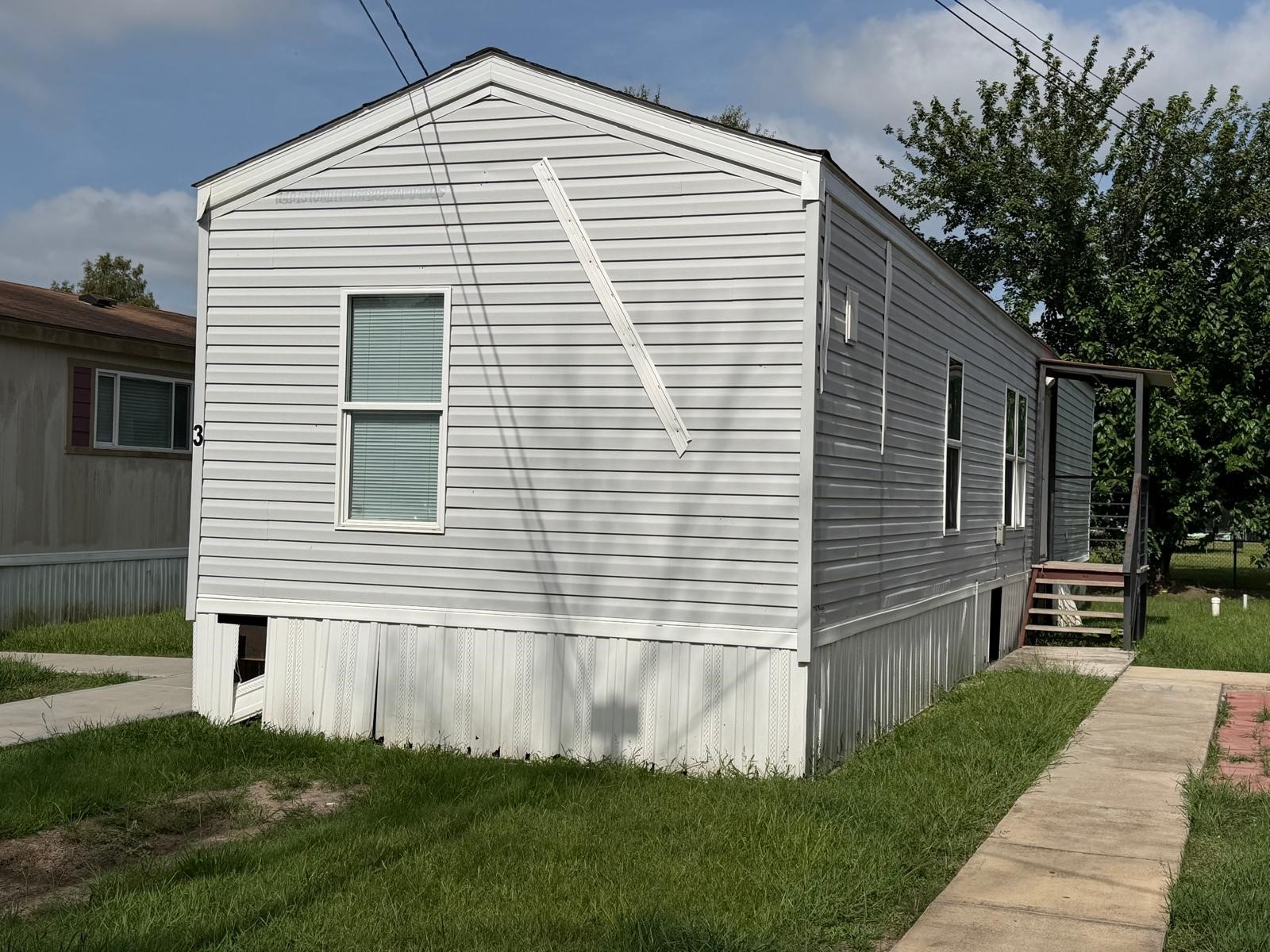 Listing photo 4
