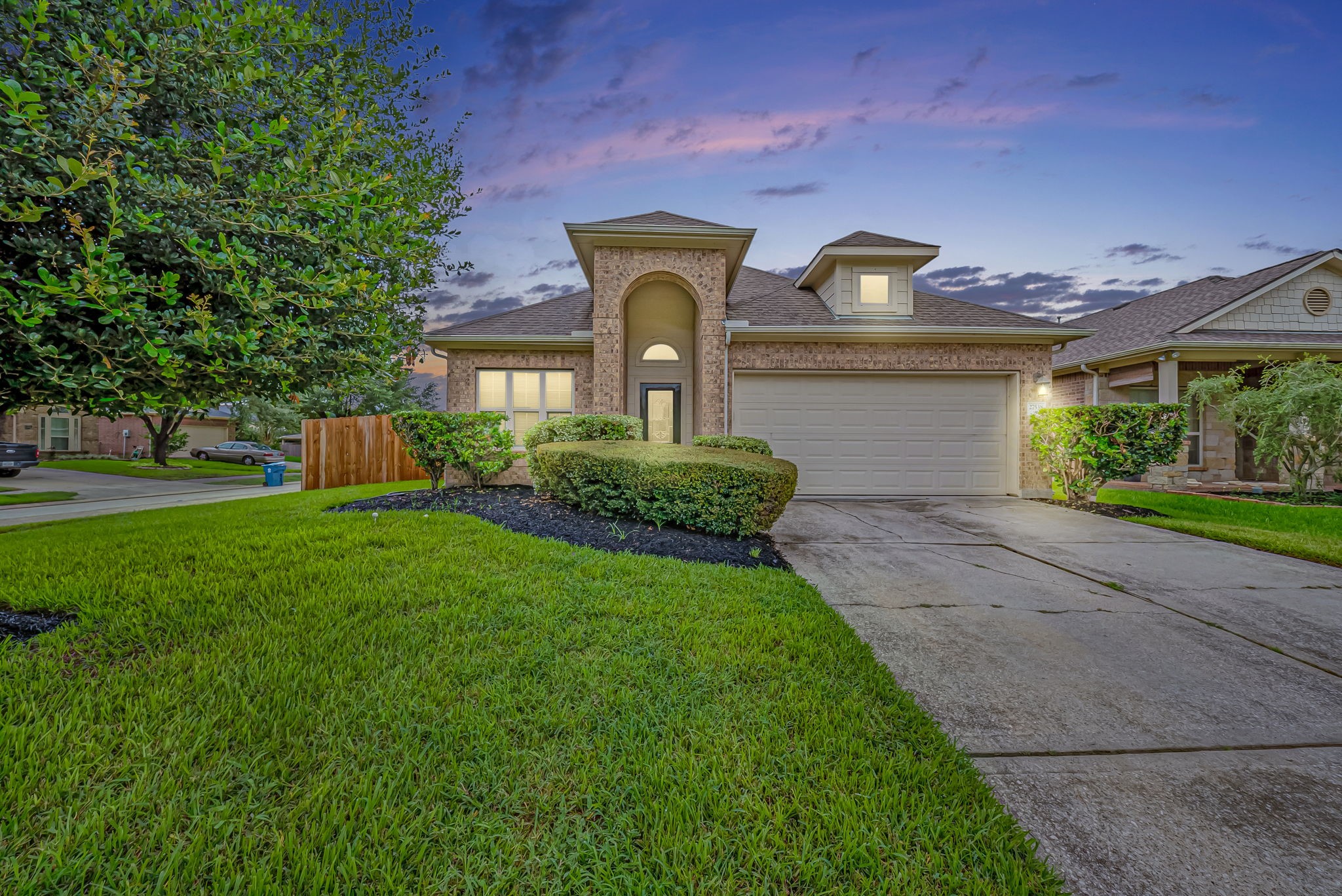 Listing photo 1