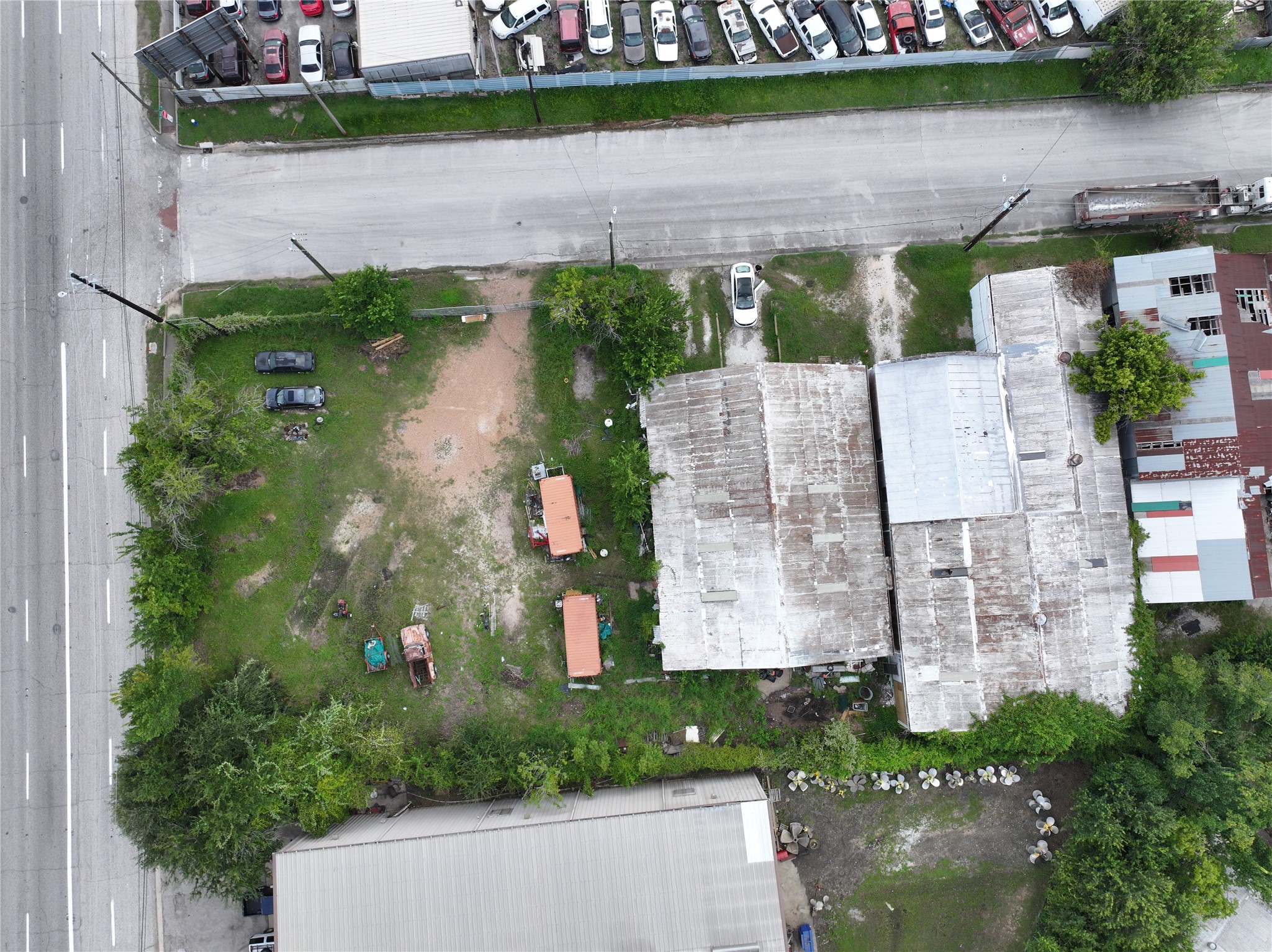 Listing photo 3