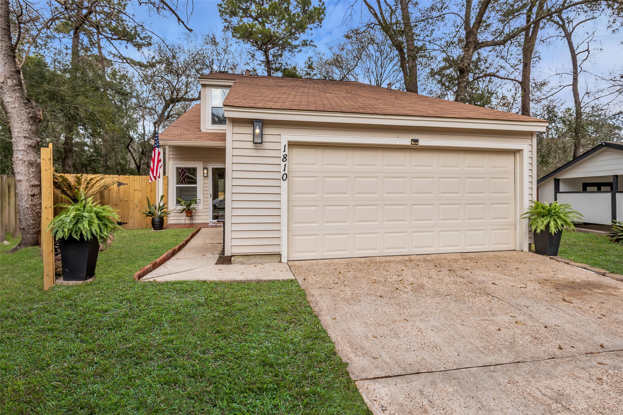 Listing photo 3