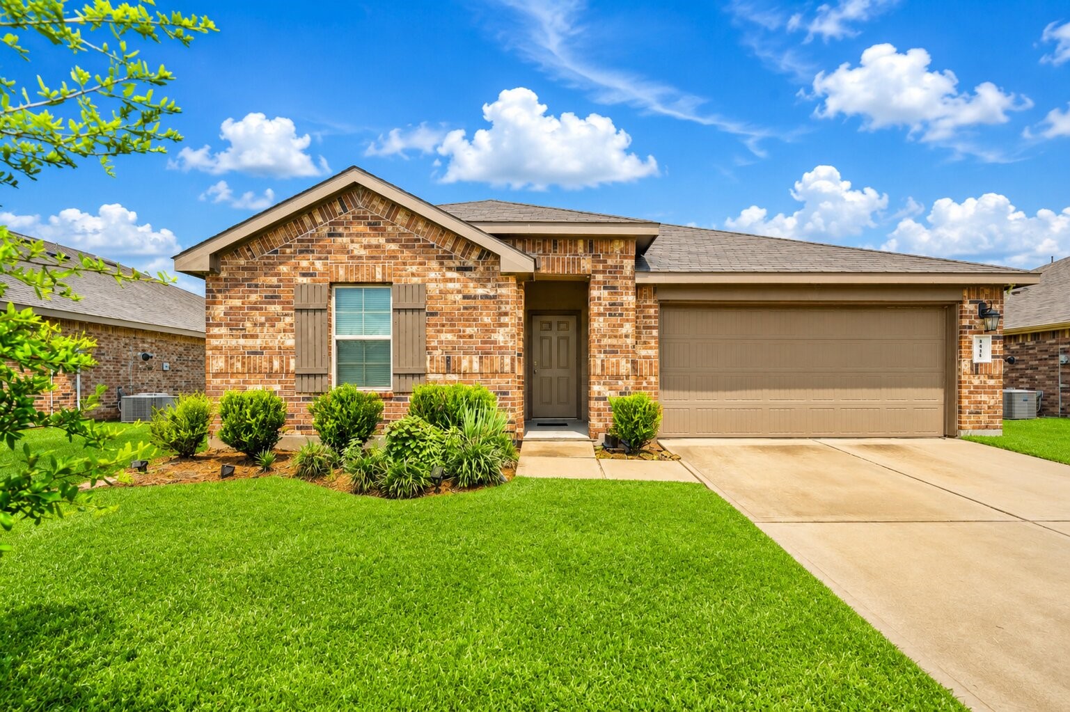 Listing photo 1