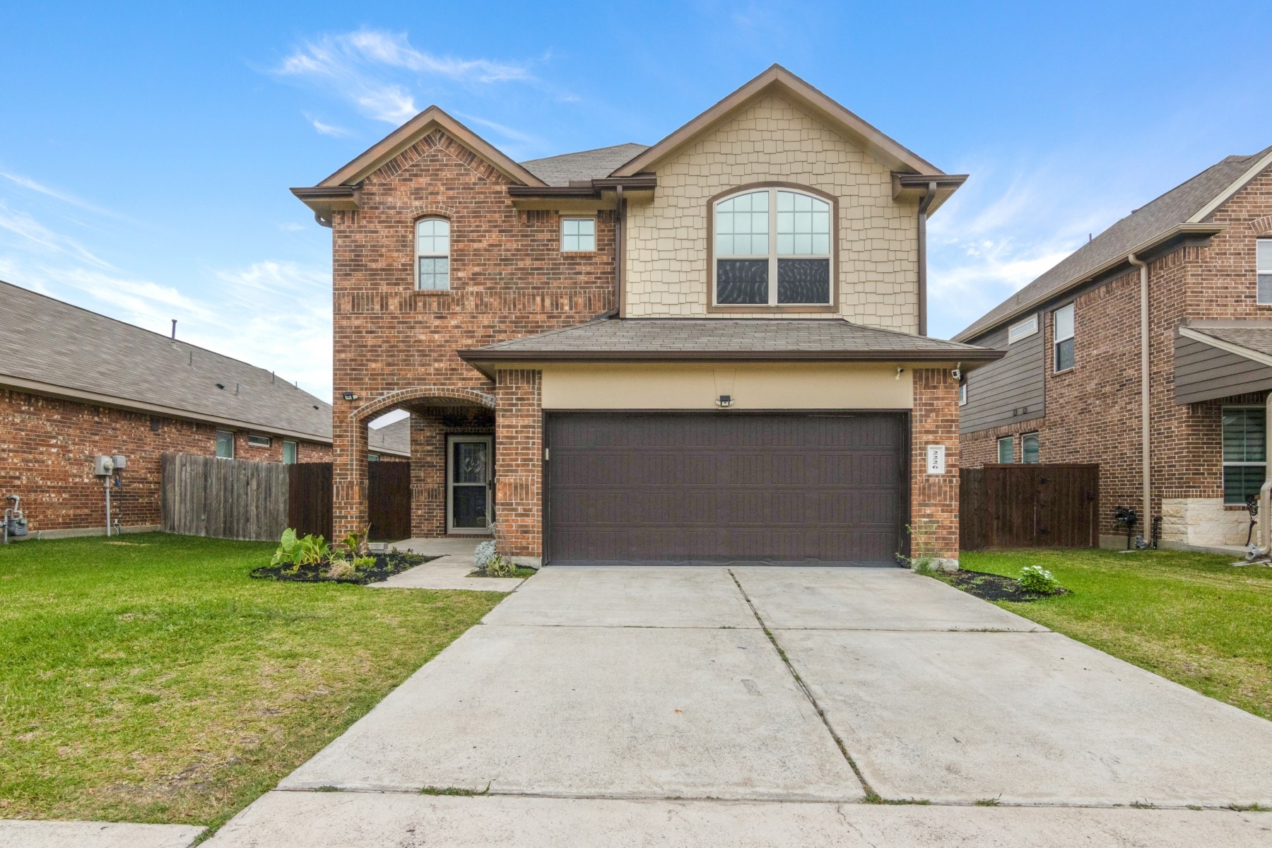 Listing photo 1