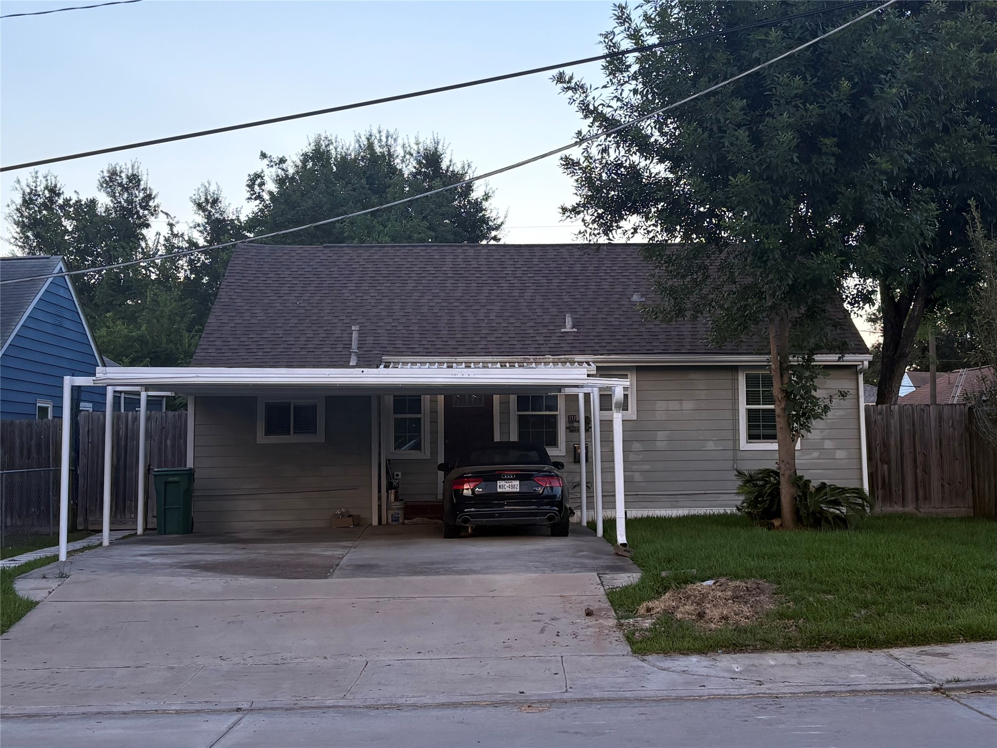 Listing photo 1