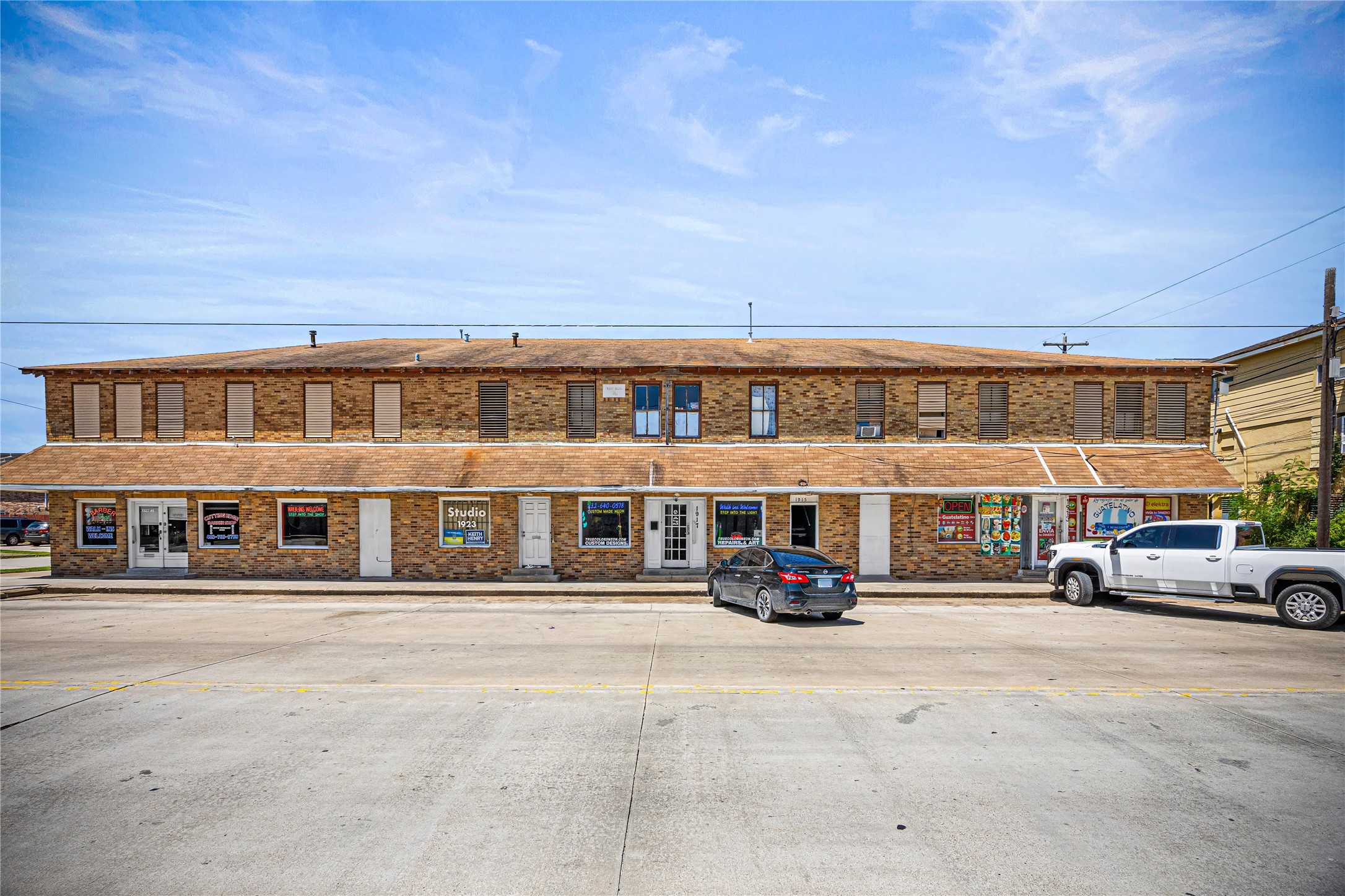 Listing photo 1