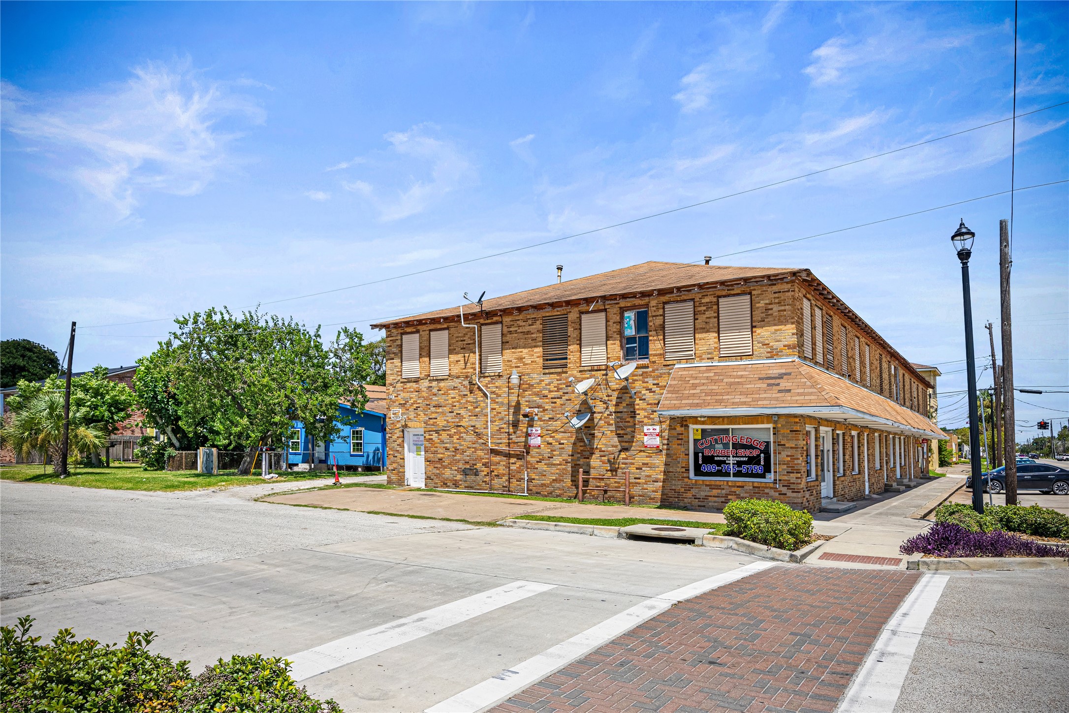 Listing photo 1