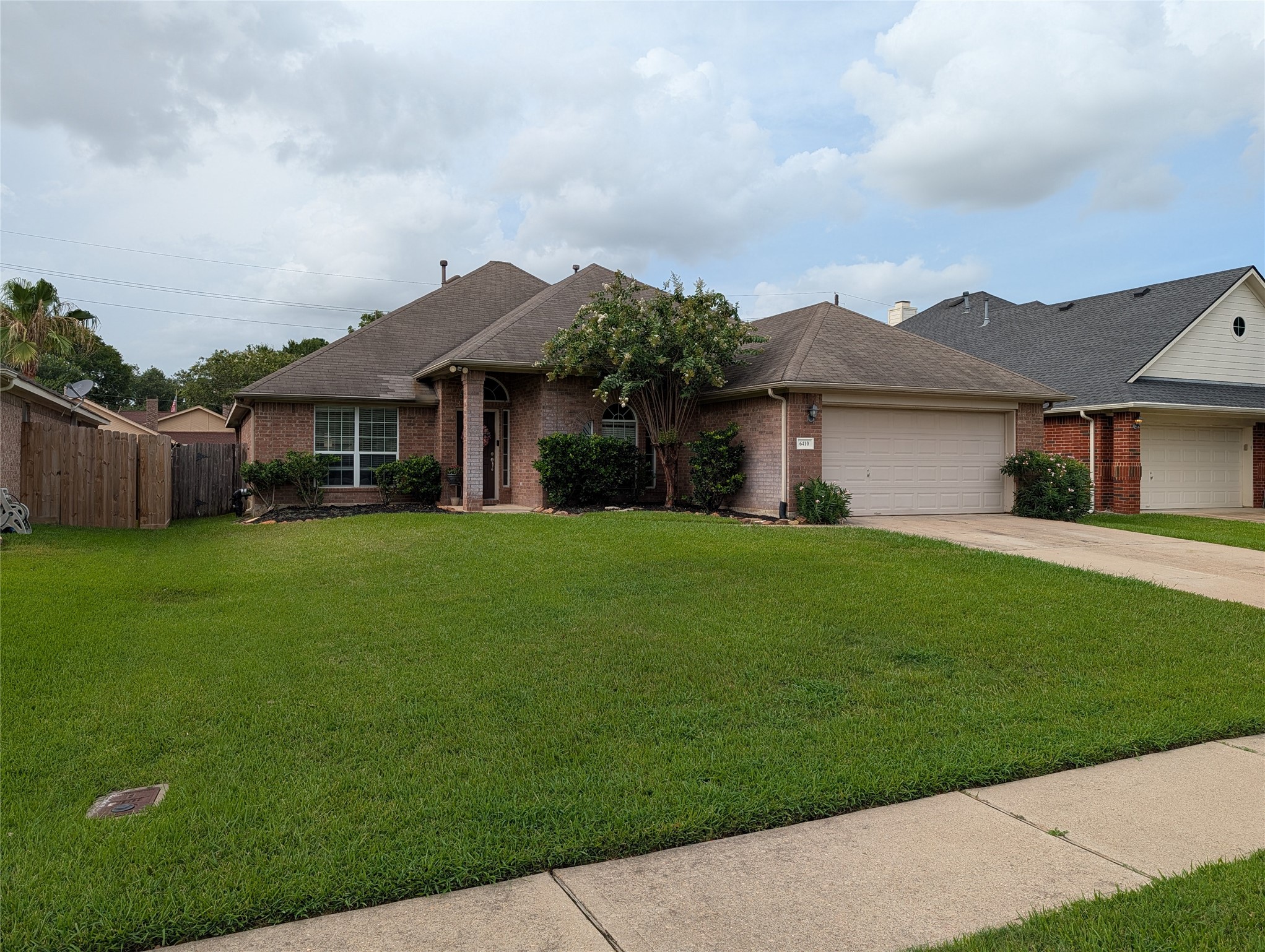 Listing photo 1
