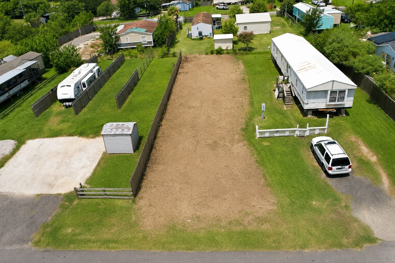 Listing photo 3