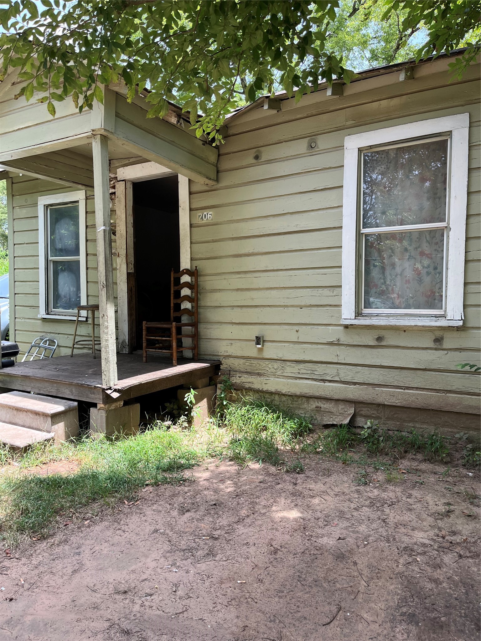 Listing photo 1